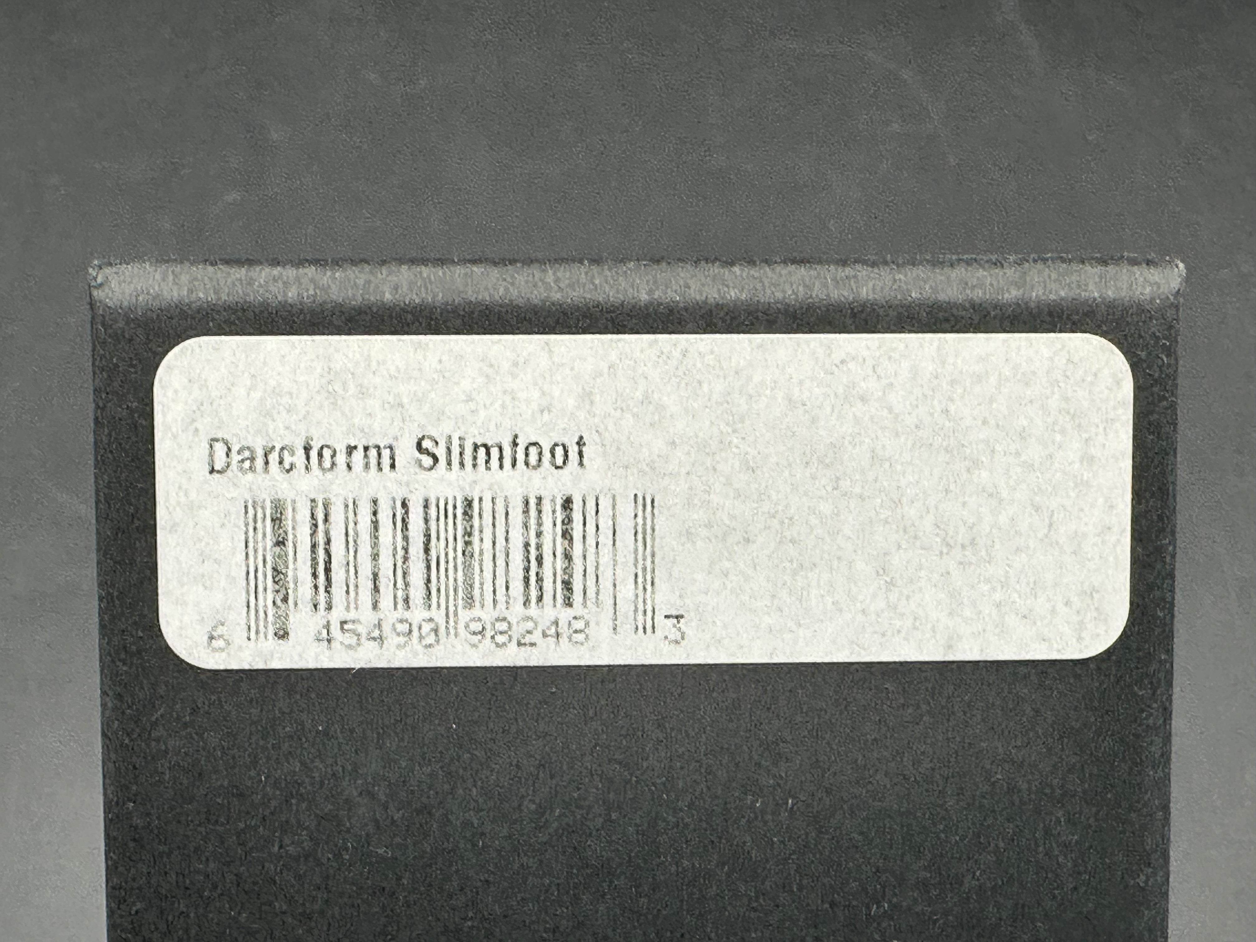Arcform Slimfoot Darcform, Black Stonewashed M390 Blade, Black Stonewashed Handles with Carbon Fiber Inlays