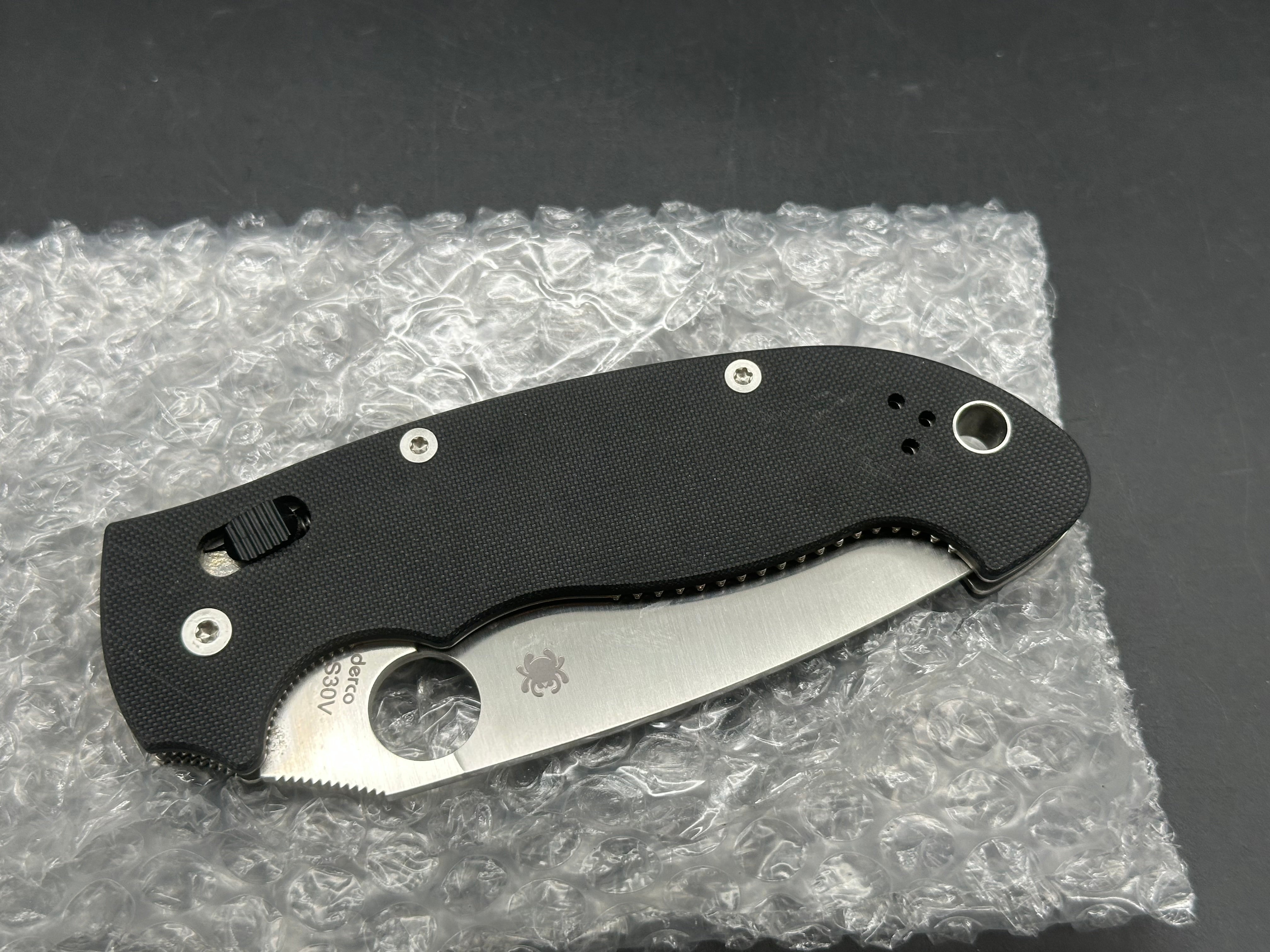 Spyderco Manix XL Black G10 handle