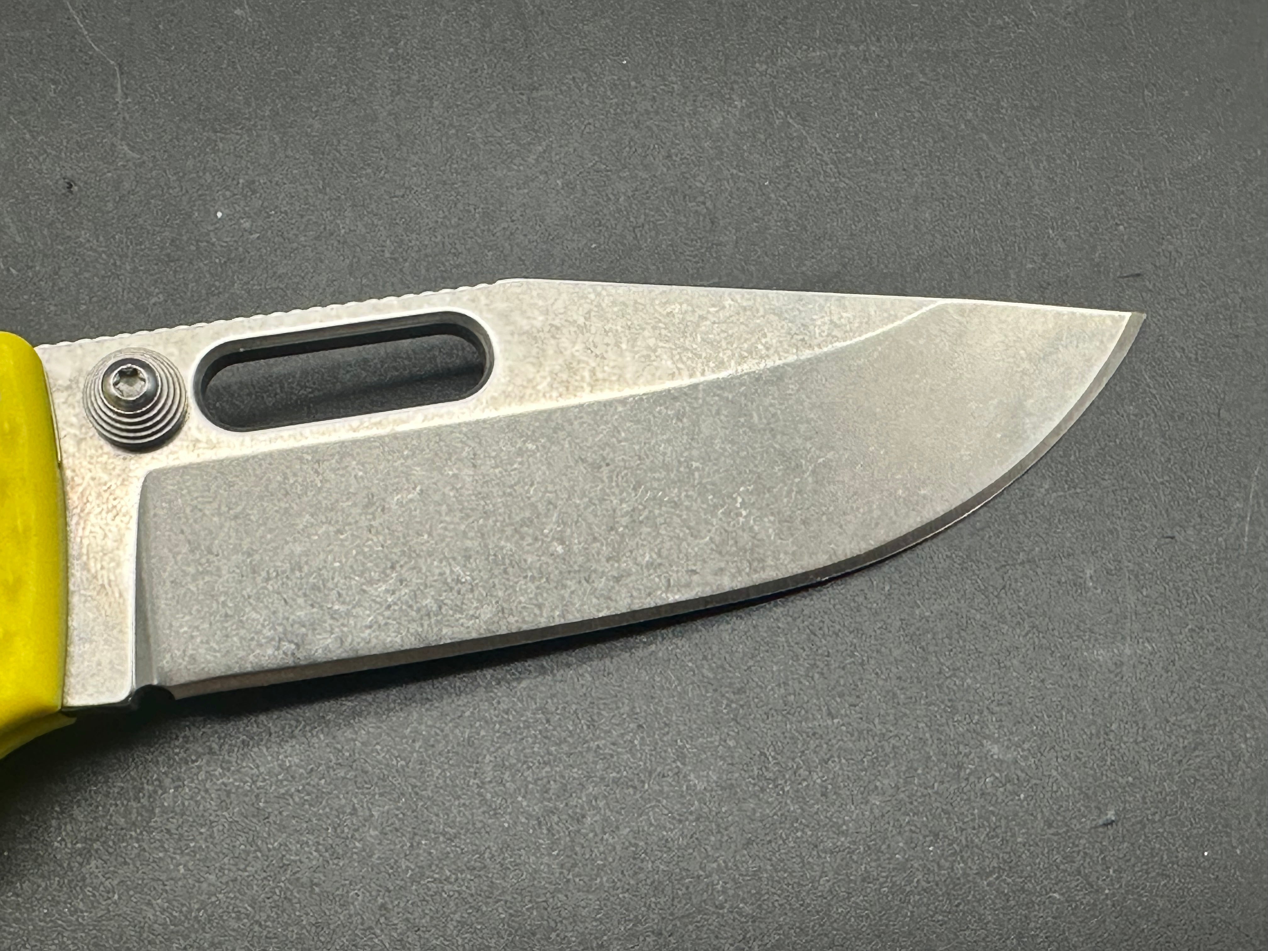 Demko AD20 yellow FRN scales w/20CV blade