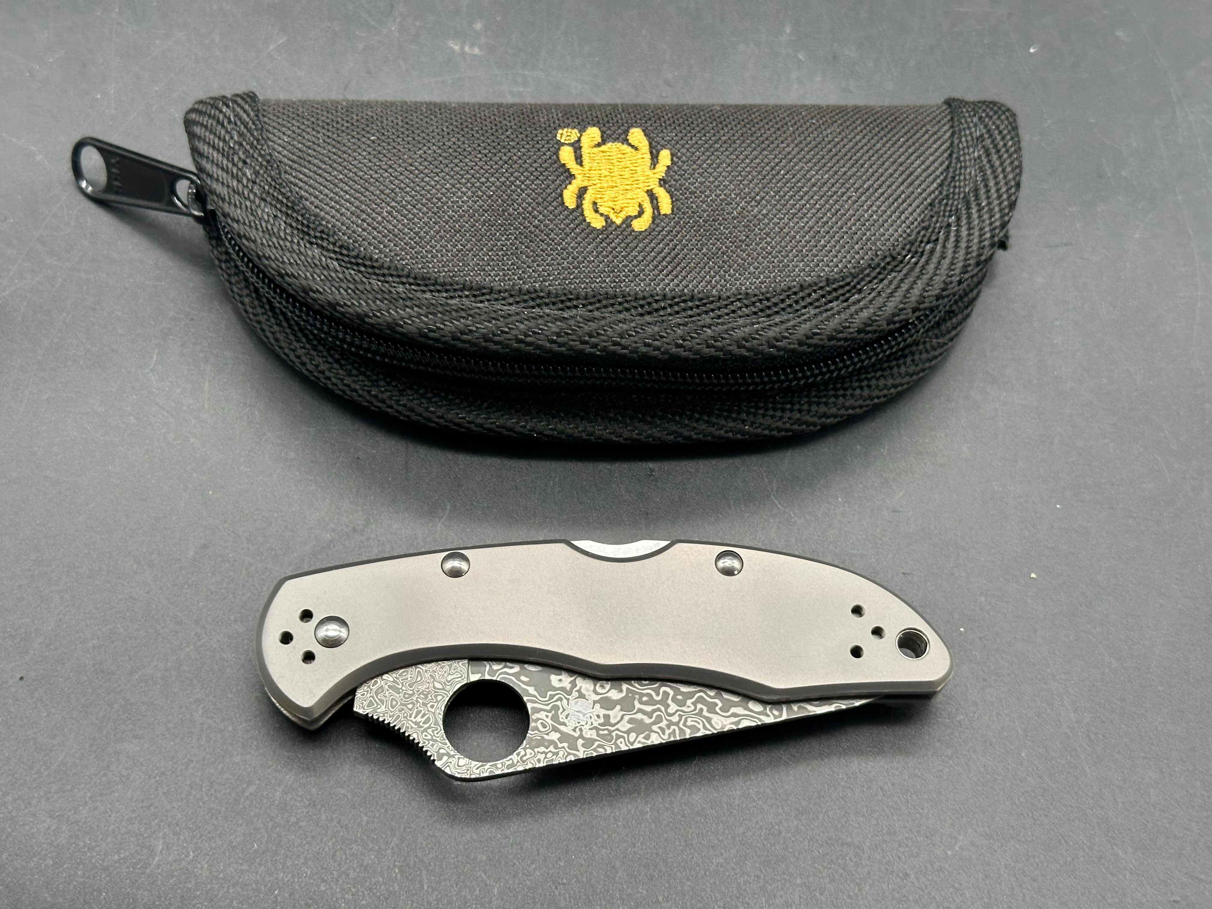 Spyderco Delica 4 Lockback Knife Titanium (2.95" Damascus)