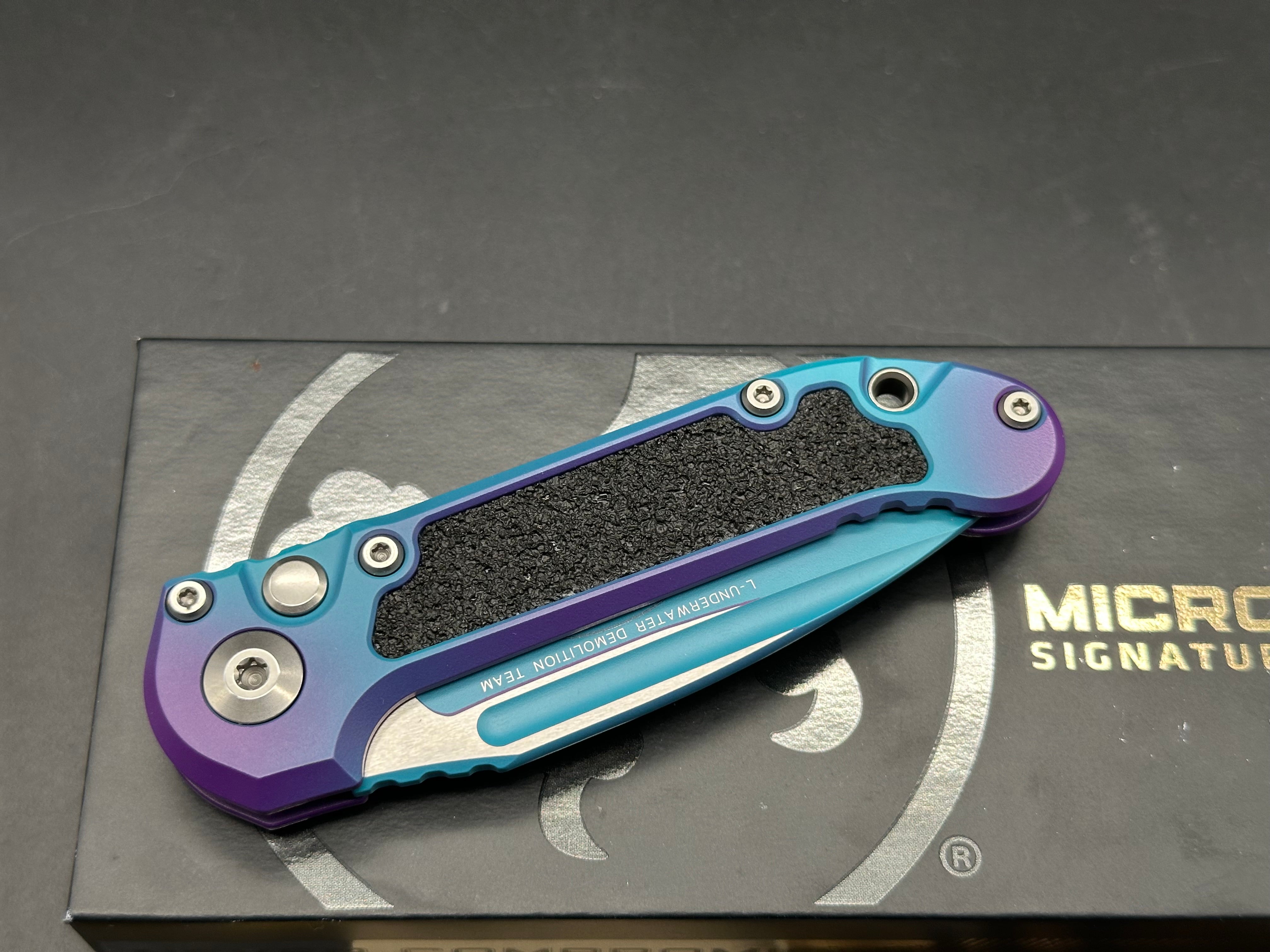 Microtech LUDT Gen III T/E SS Automatic Knife Aurora Al (3.5" Aurora)