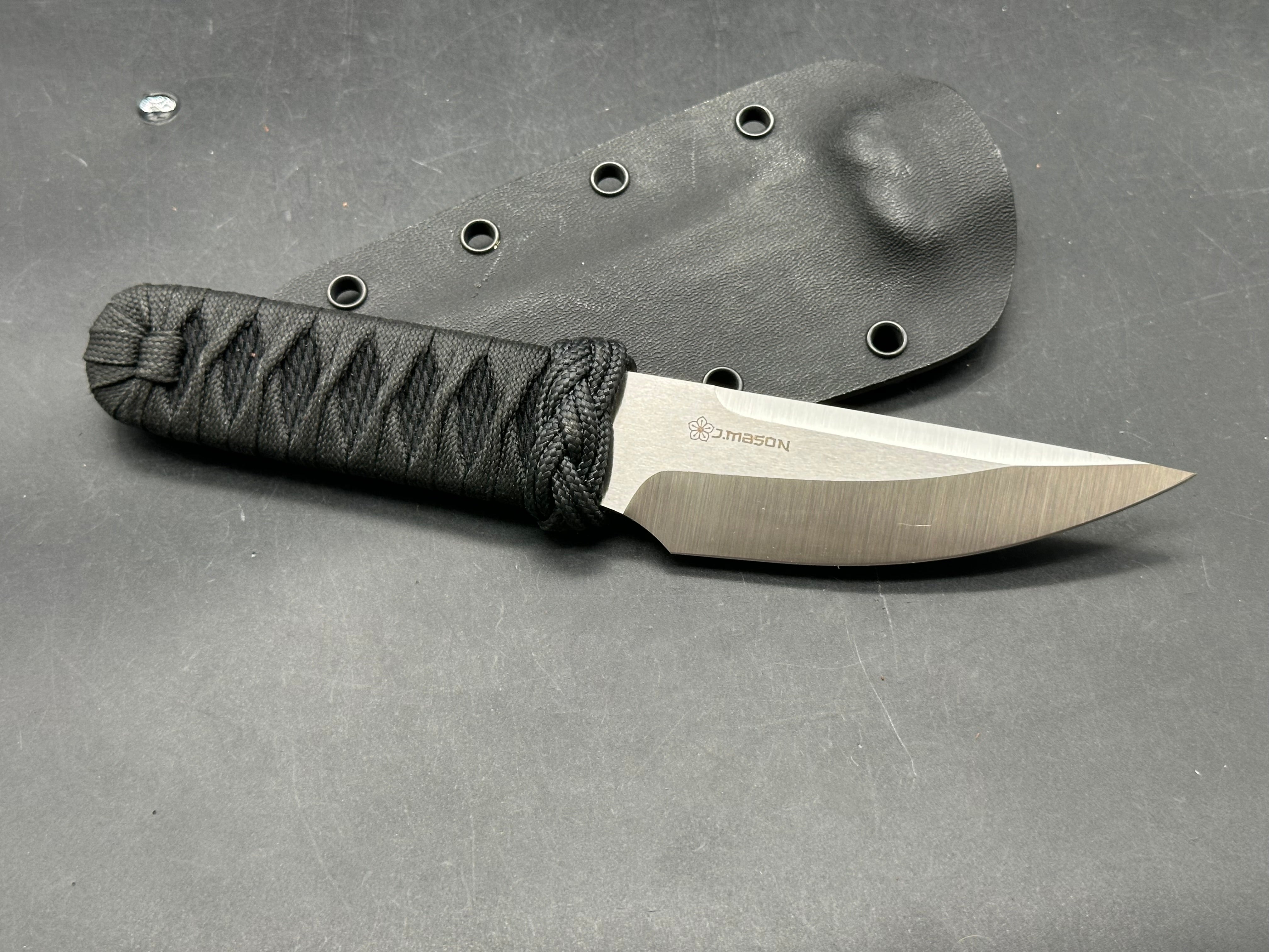 Bright For War - Ripper Fixed blade