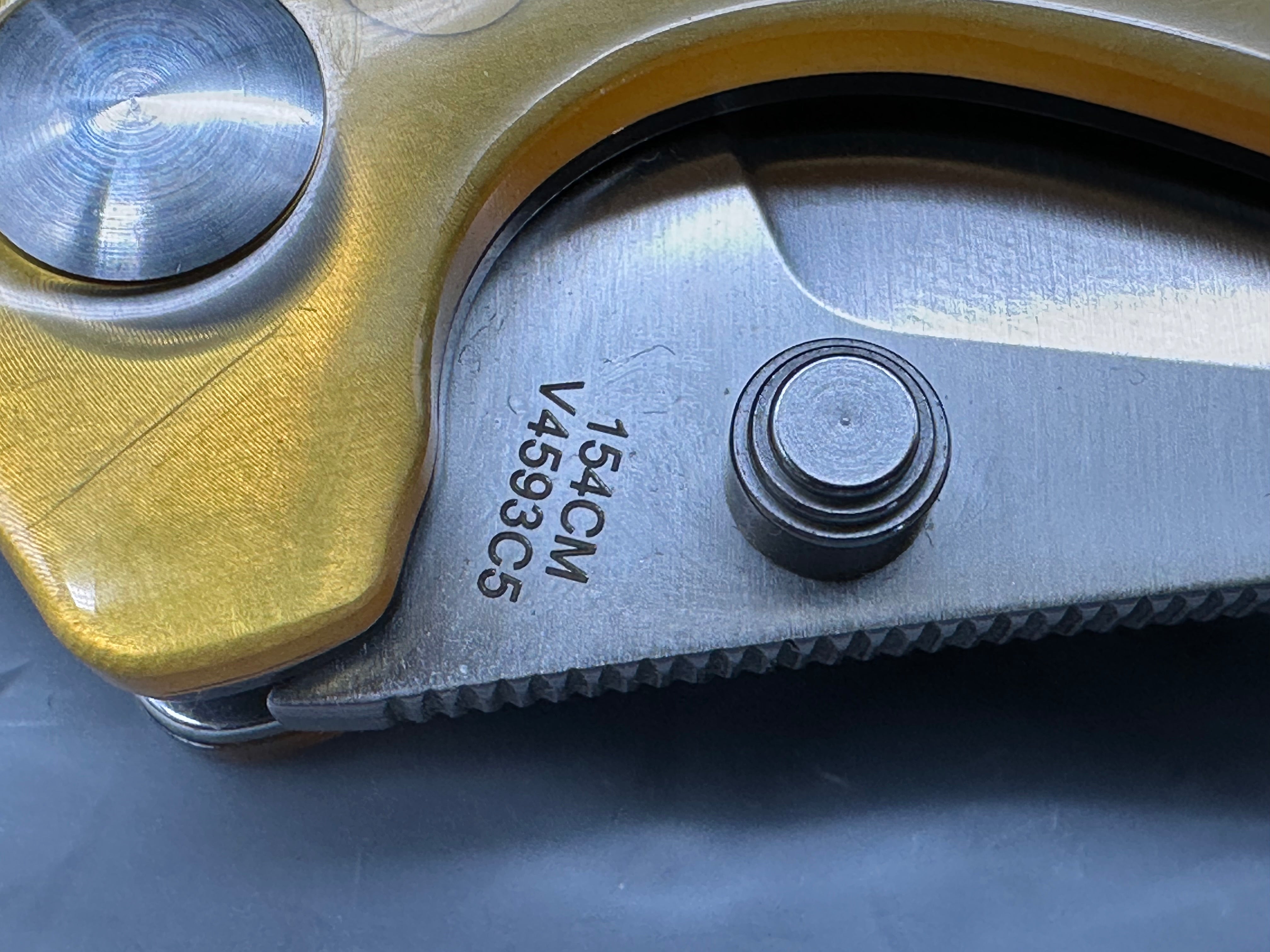 KIZER TOWSER K POCKET KNIFE 154CM BLADE ULTEM PEI HANDLE
