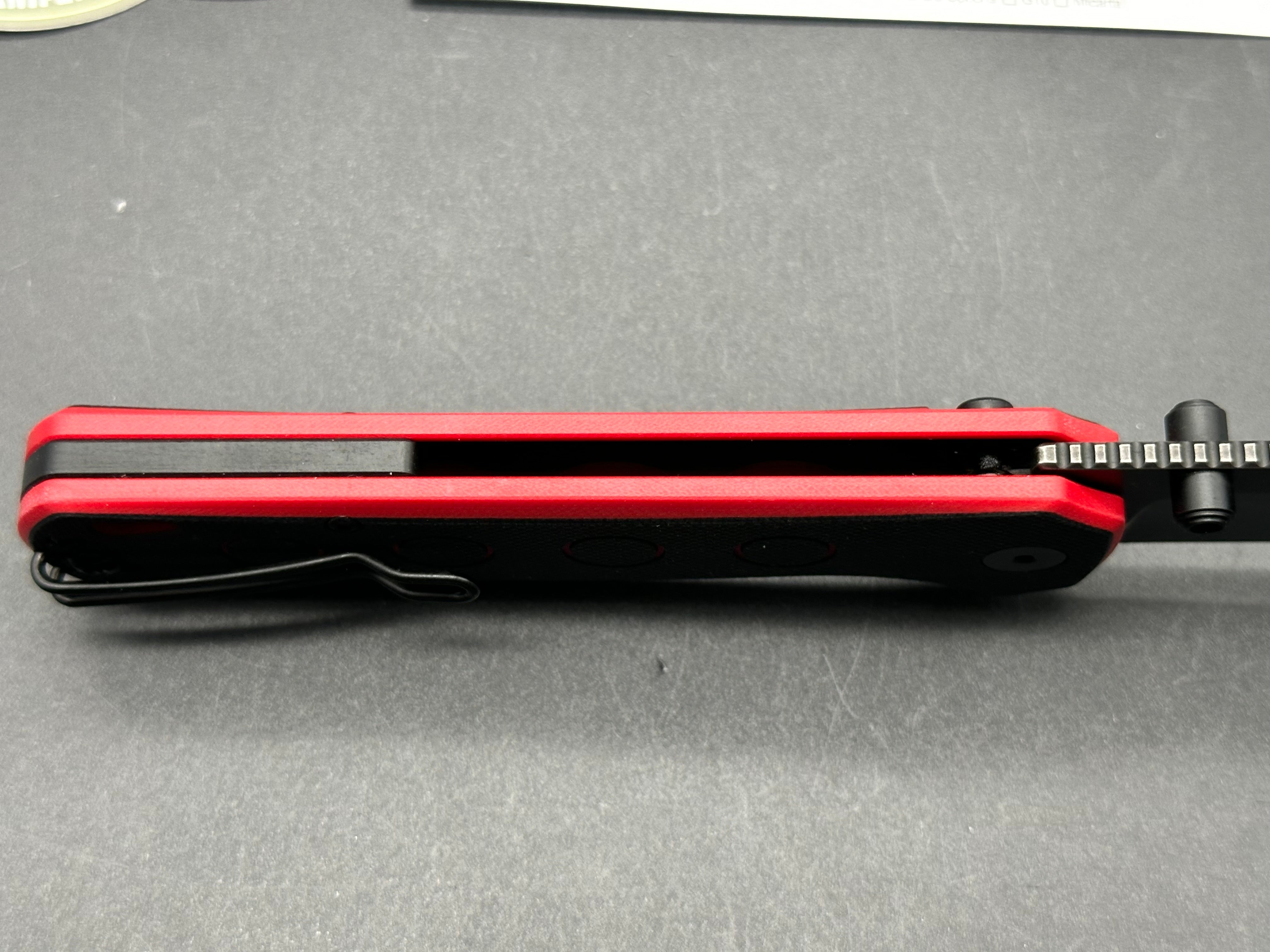 QSP Swordfish Button Lock Knife Black/Red G-10 (3.625" BW)