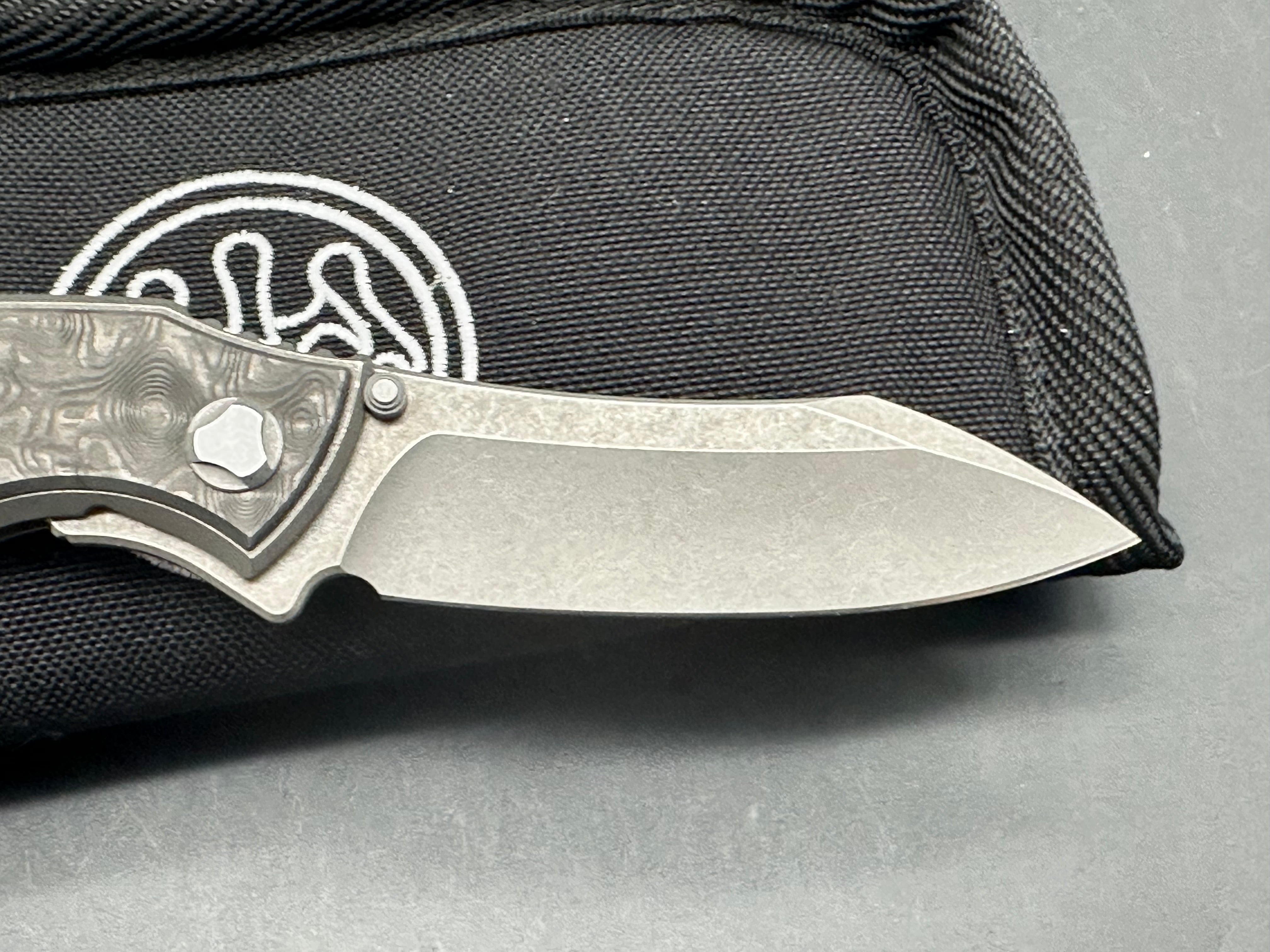 Hawk Knives Talon Black Dunes carbon fiber