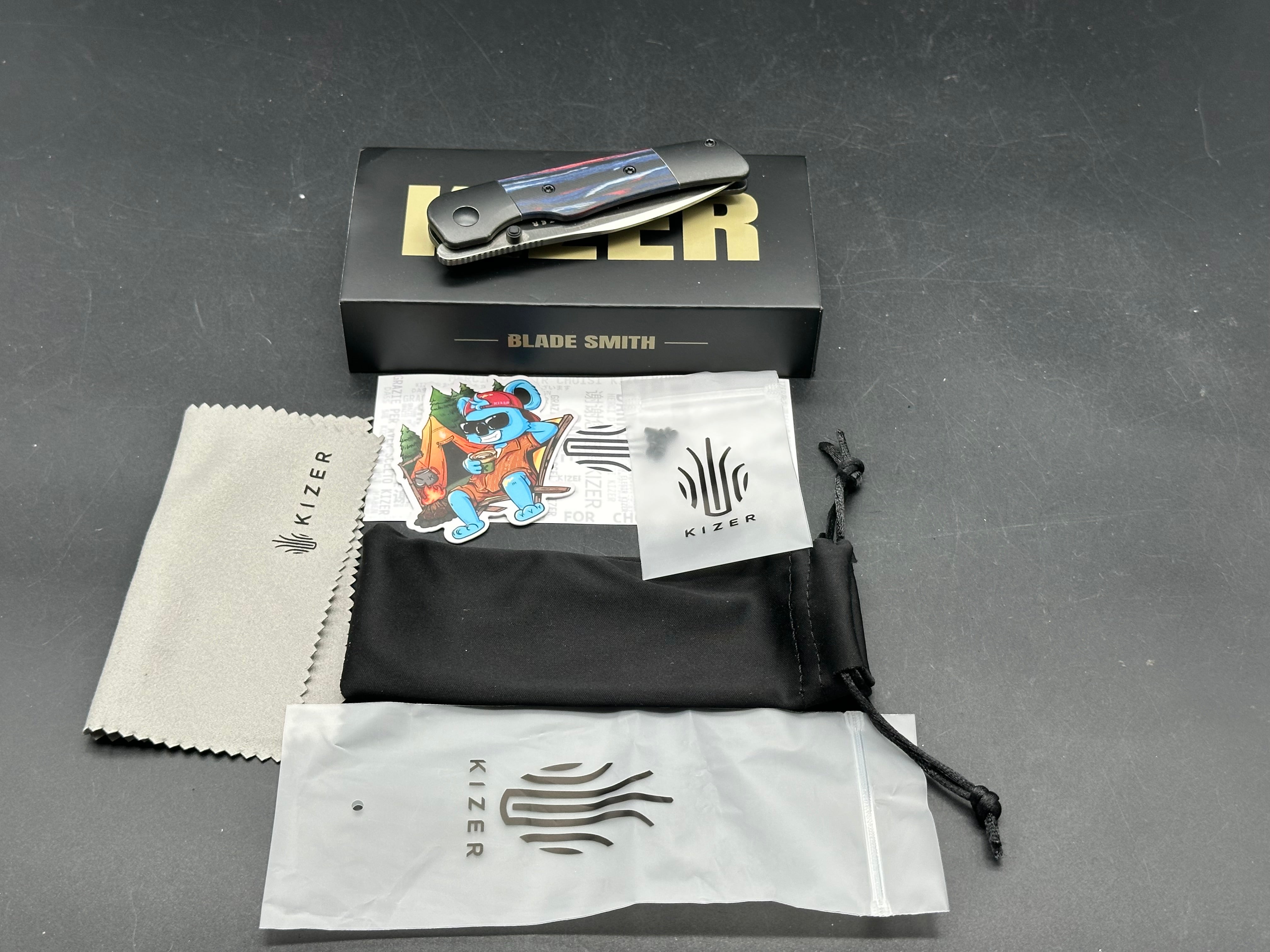KIZER COYWOLF FOLDING KNIFE TITANIUM/RECONSTITUTED WOOD HANDLE S45VN PLAIN EDGE