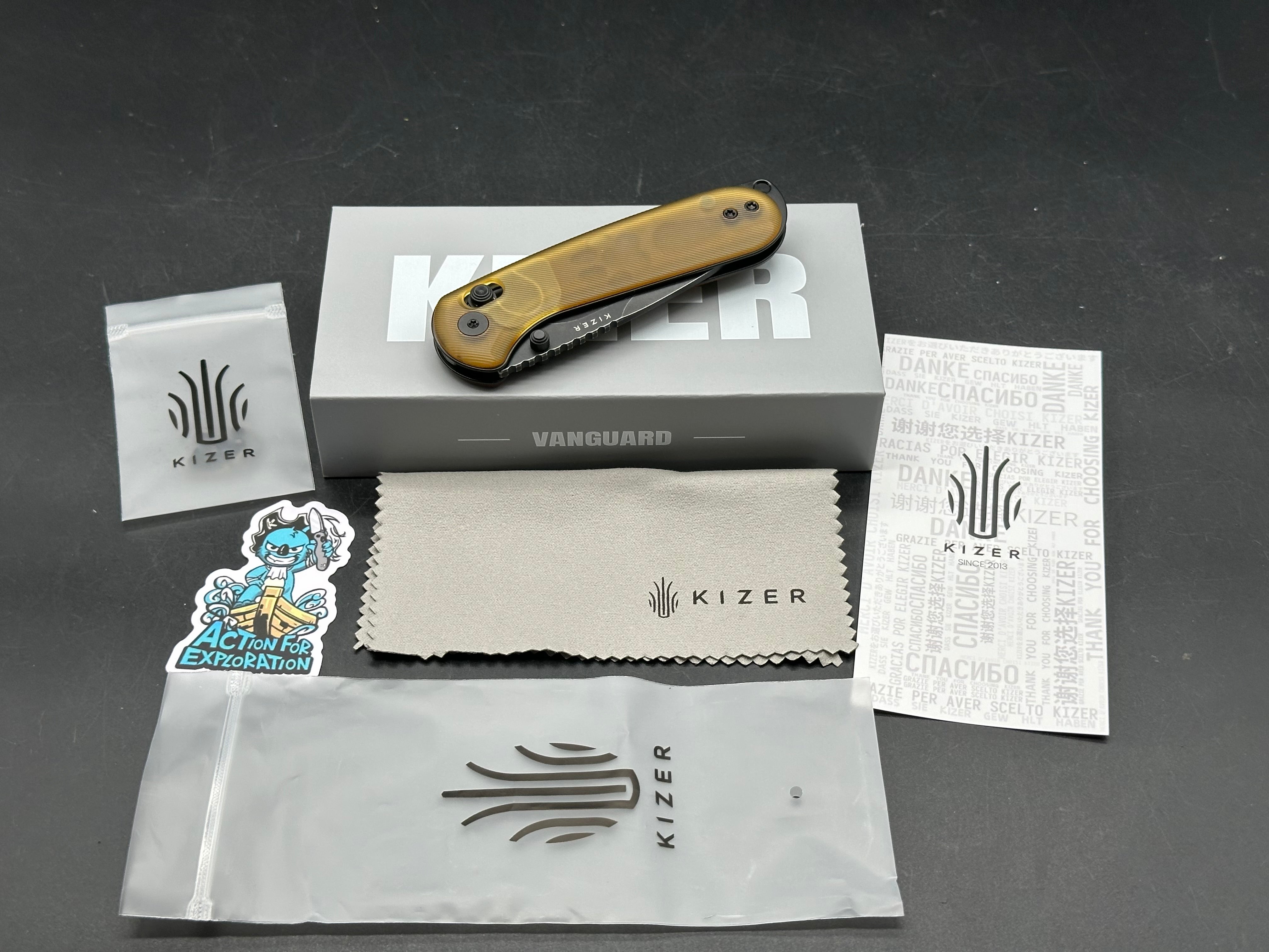KIZER BUDDY II FOLDING KNIFE YELLOW PEI HANDLE AEB-L DROP POINT PLAIN EDGE BLACK PVD STONEWASH FINISH