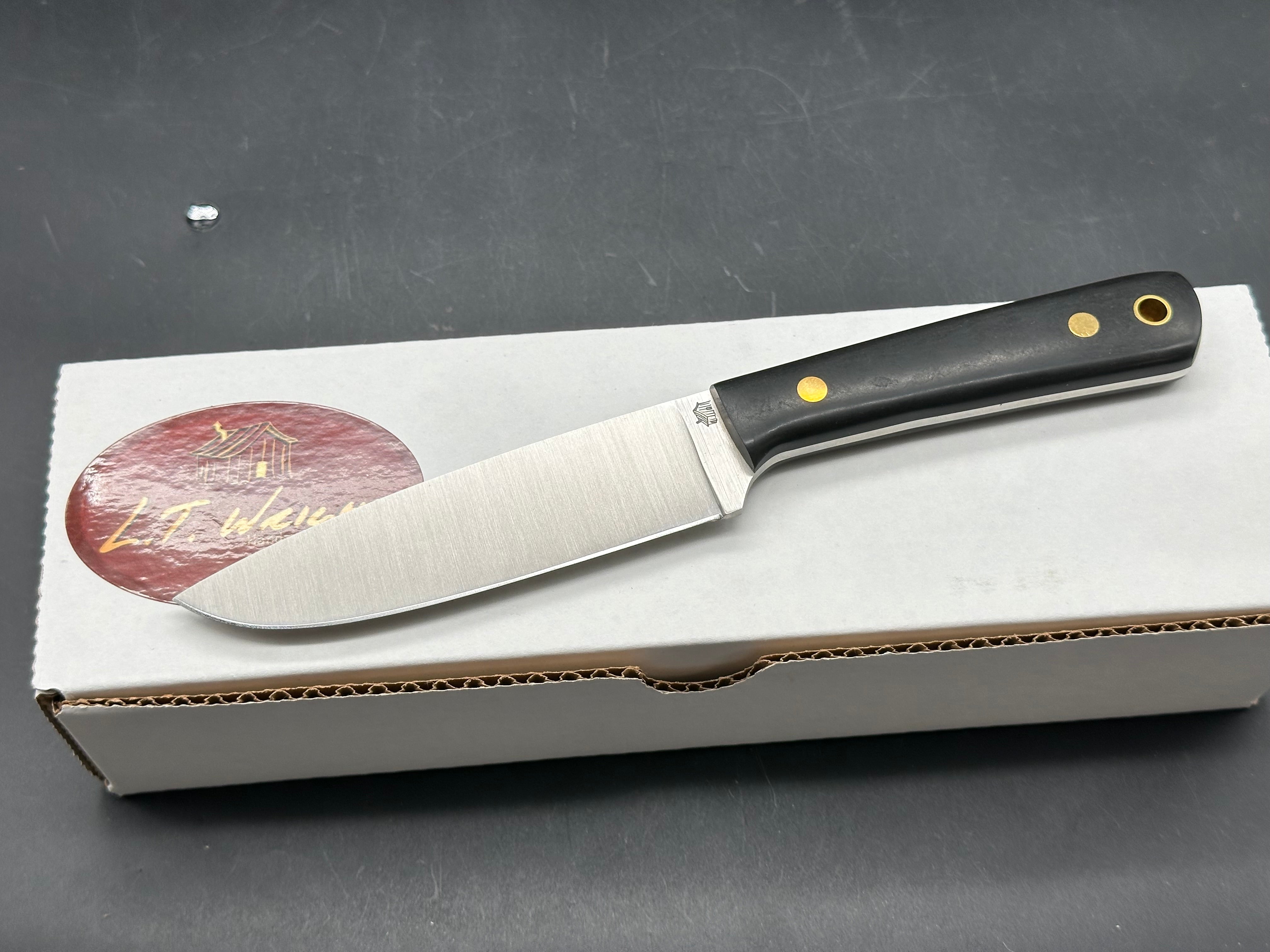 LT Wright - Large Pouter fixed blade