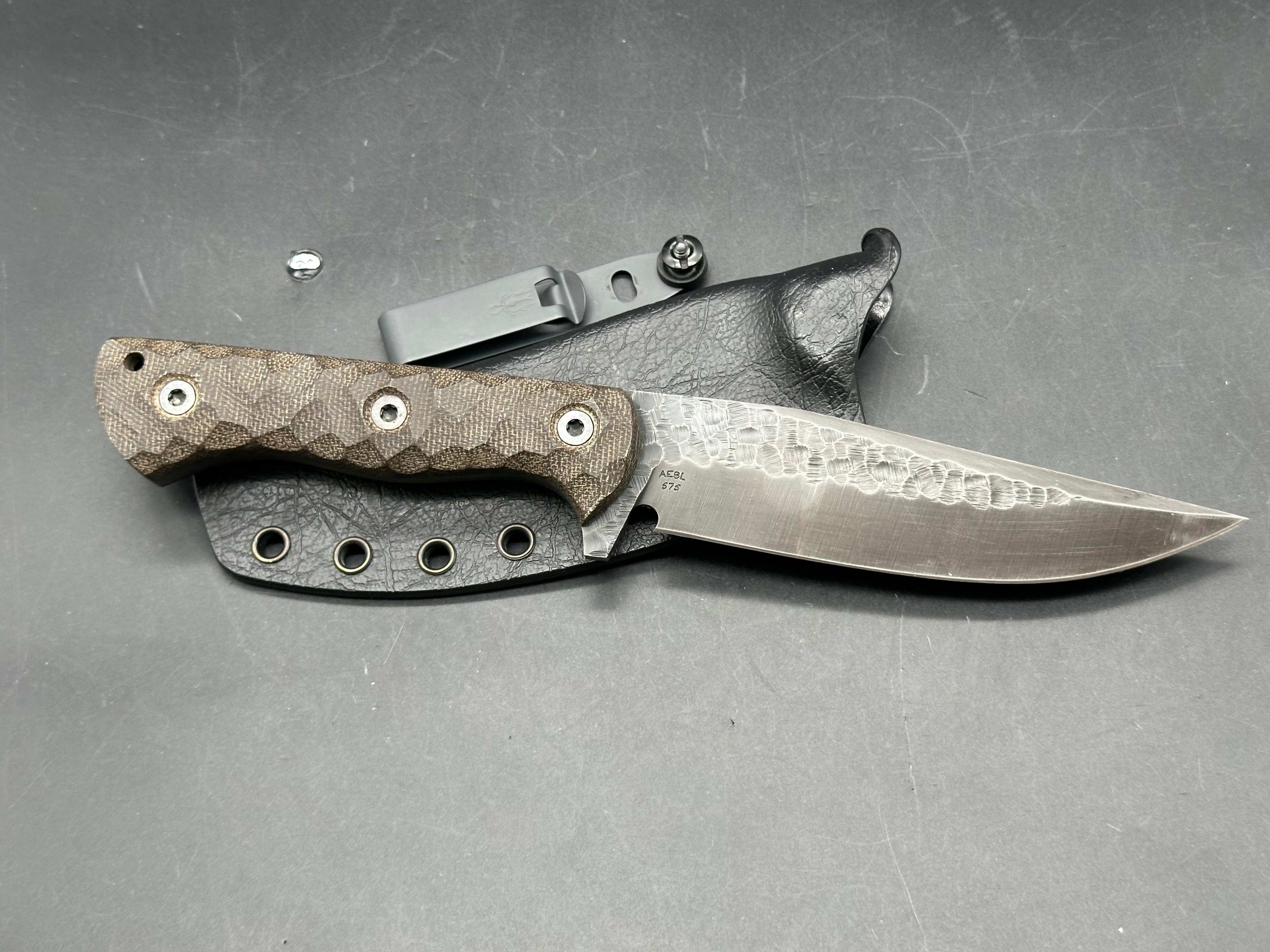 Primitive Bear Knives - PF 25 fixed blade