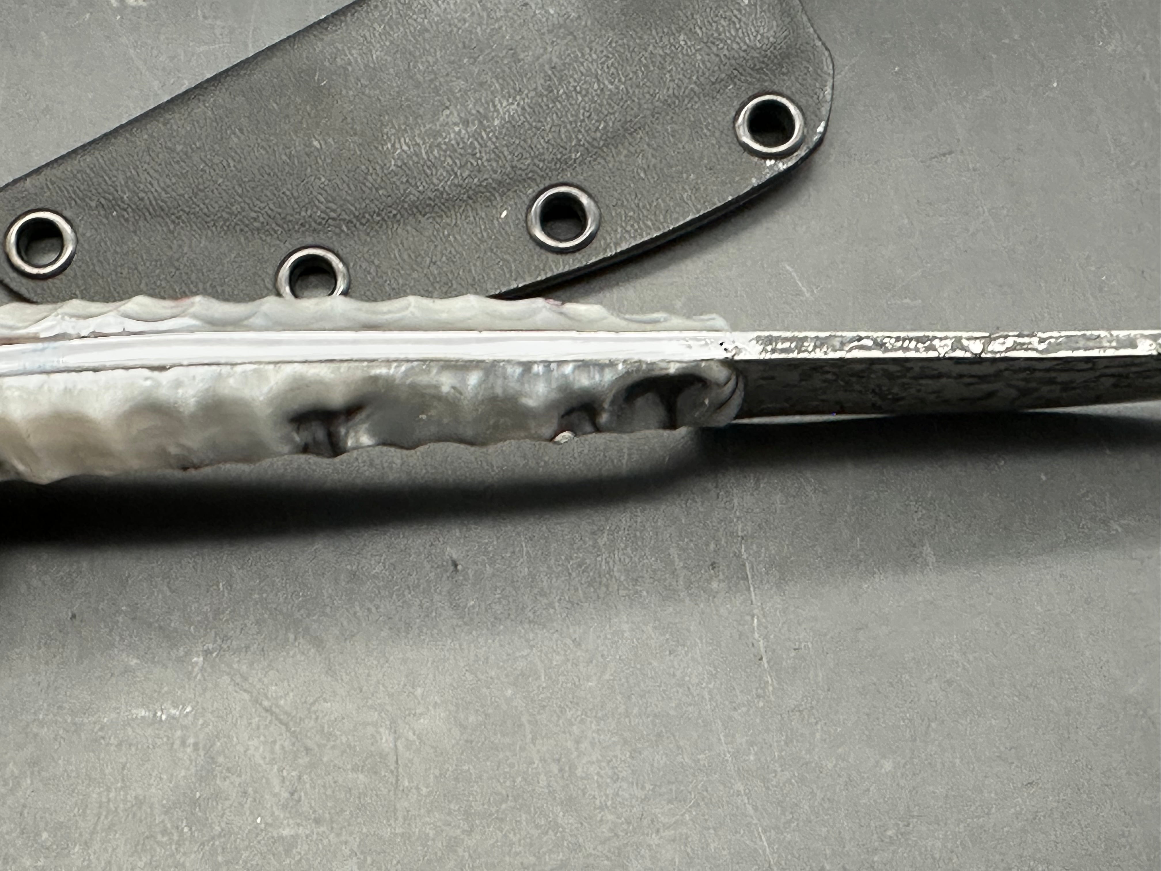Rib Splitter Knifeworks - Pearl Trader's fixed blade
