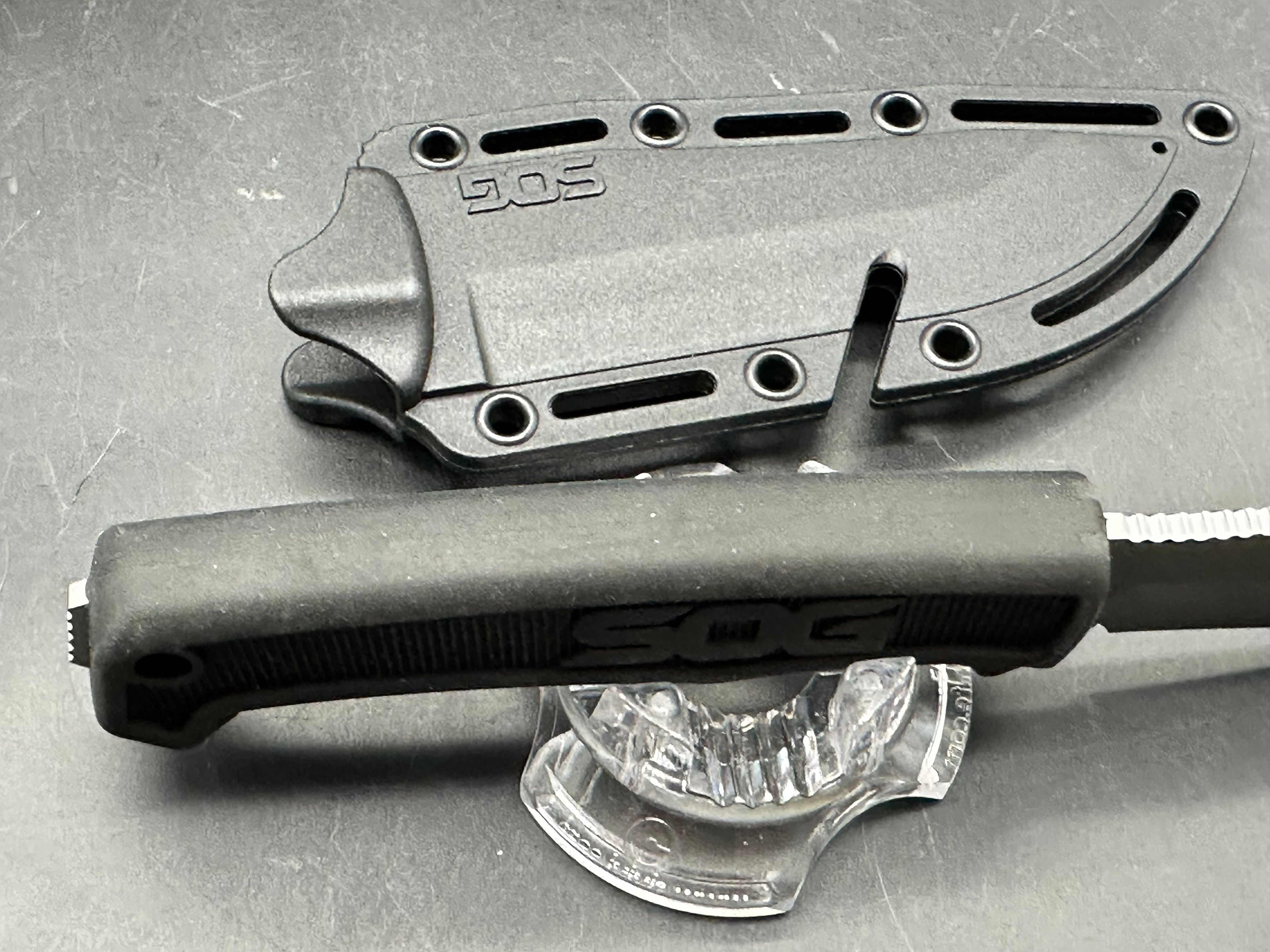 SOG - Field Knife fixed blade