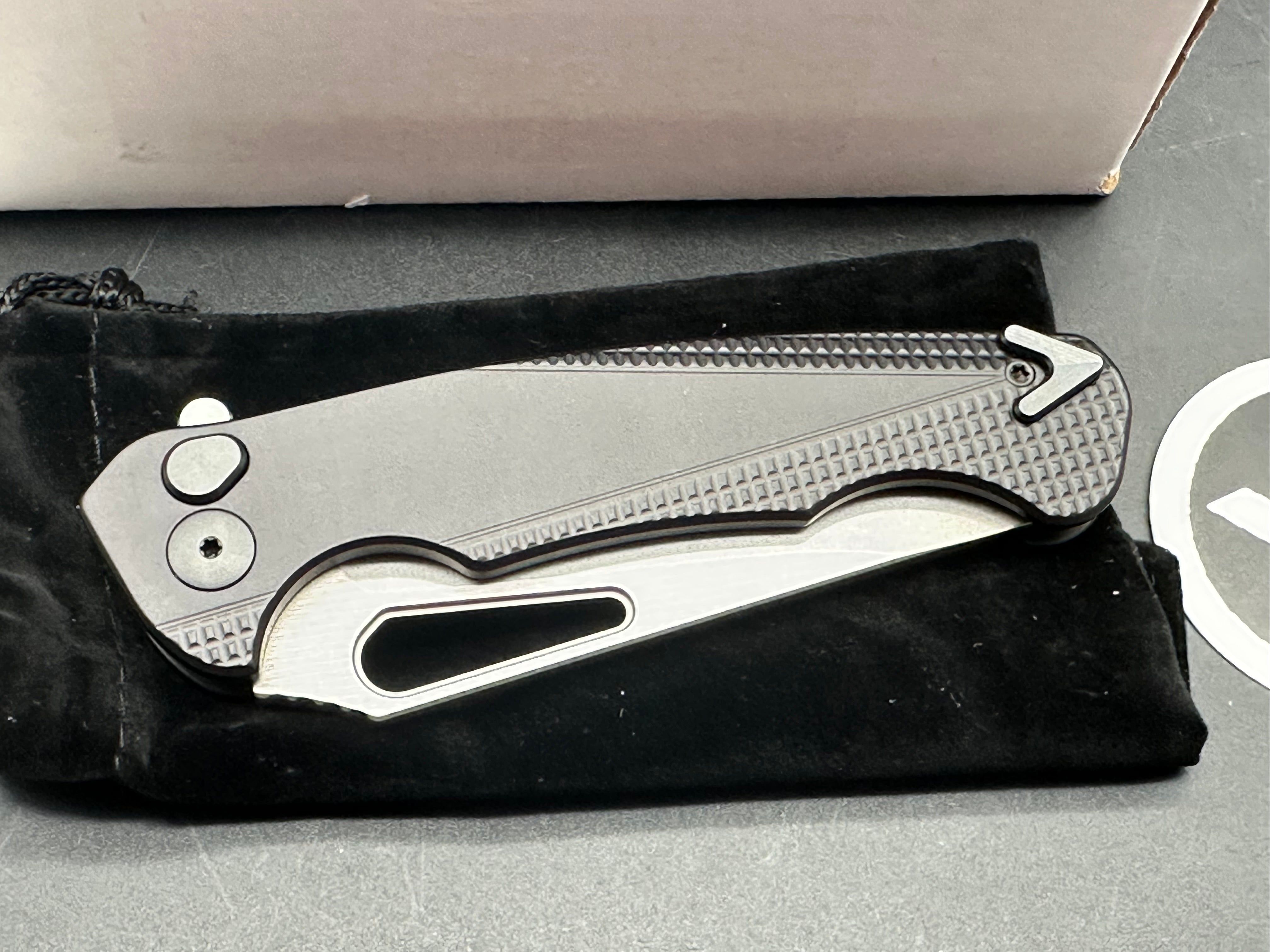 Dead Reckon Knives Ridgeback Integral Knurled, 3.42" CPM S45VN Stonewash Modified Clip Point Blade with Black Integral Knurled Aluminum Scale