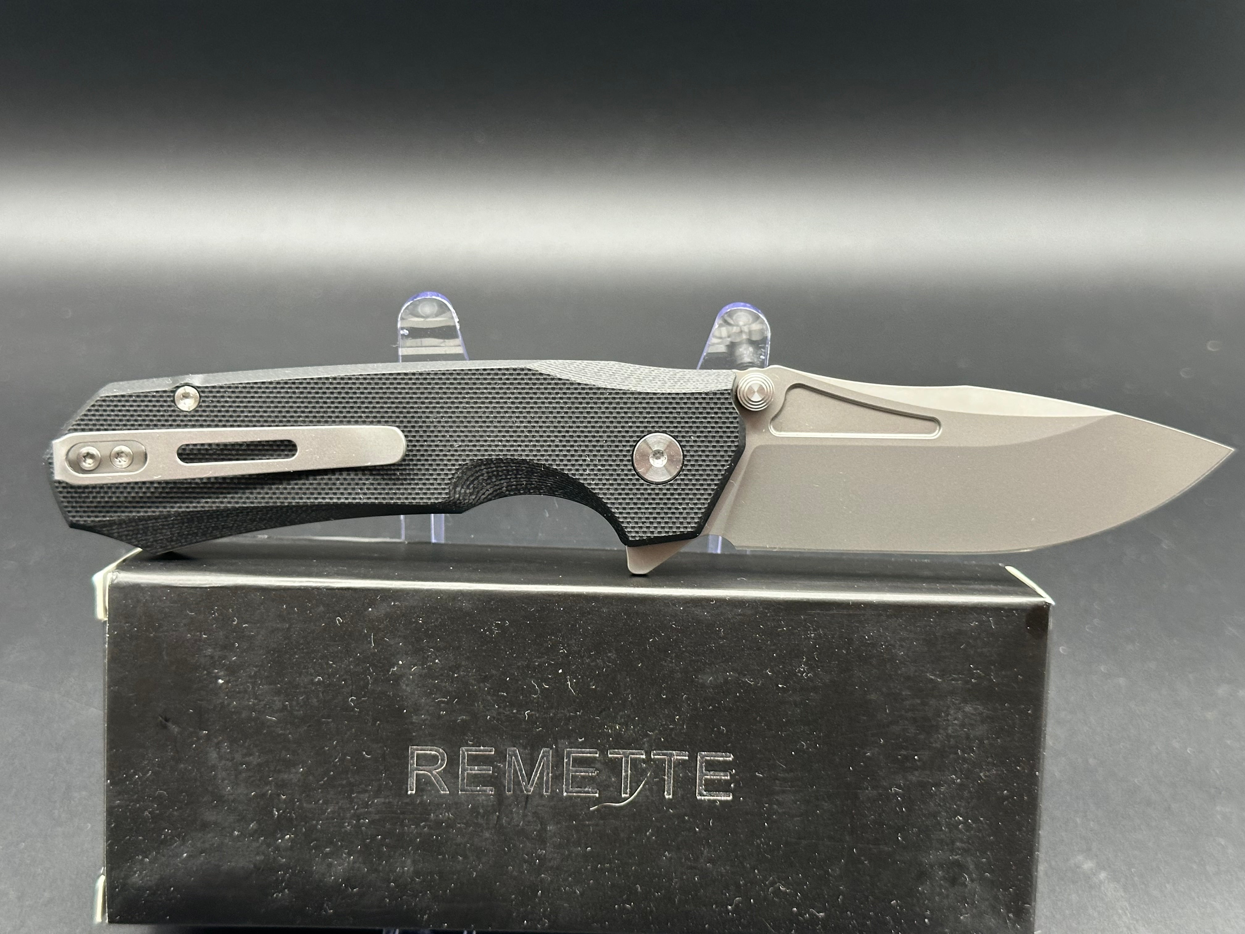 REMETTE EDC Pocket Knife Rhino, 3" D2 Steel black G10 Handle