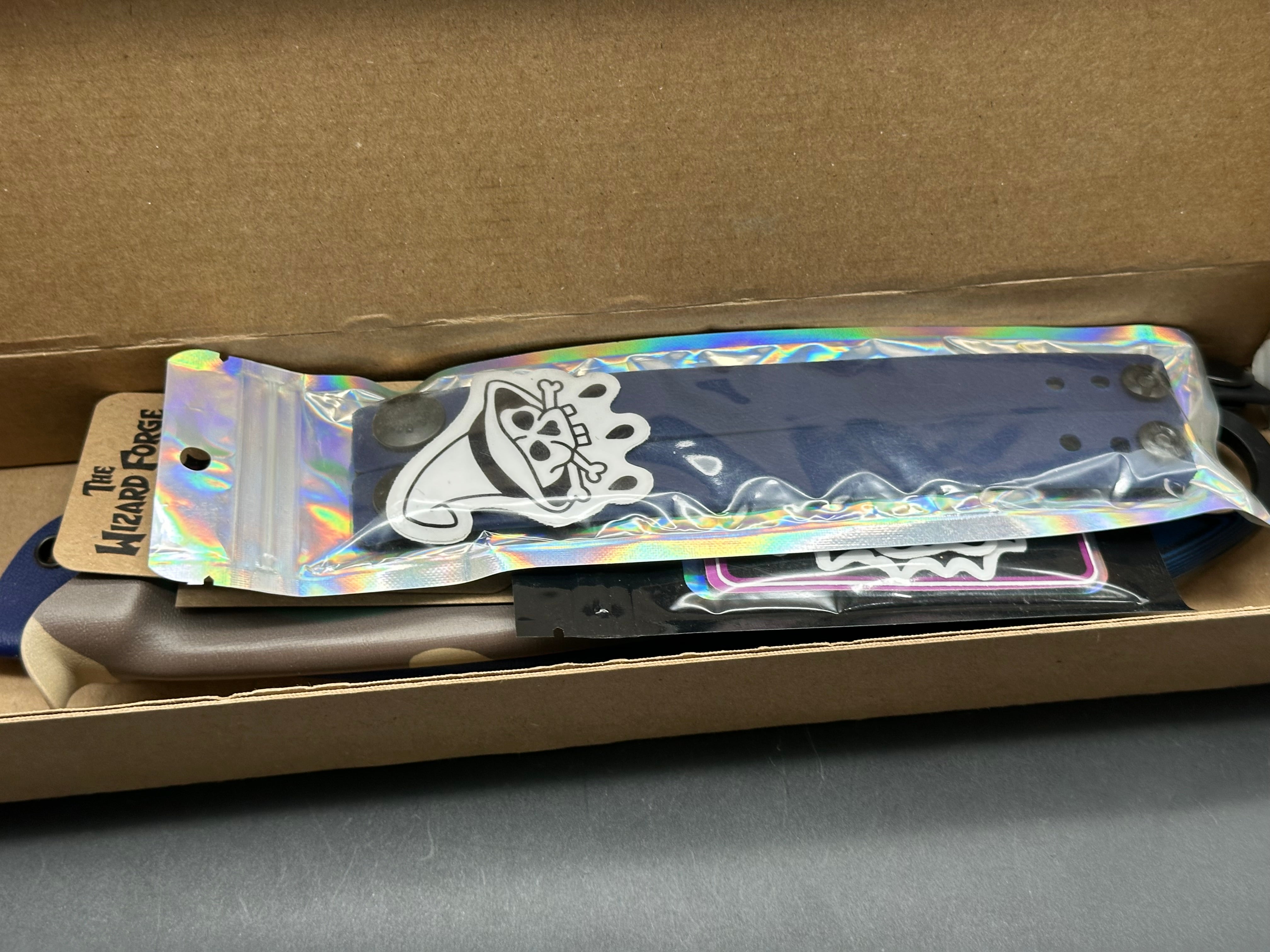 Wizard Forge - Blue Monster Gremlin fixed blade