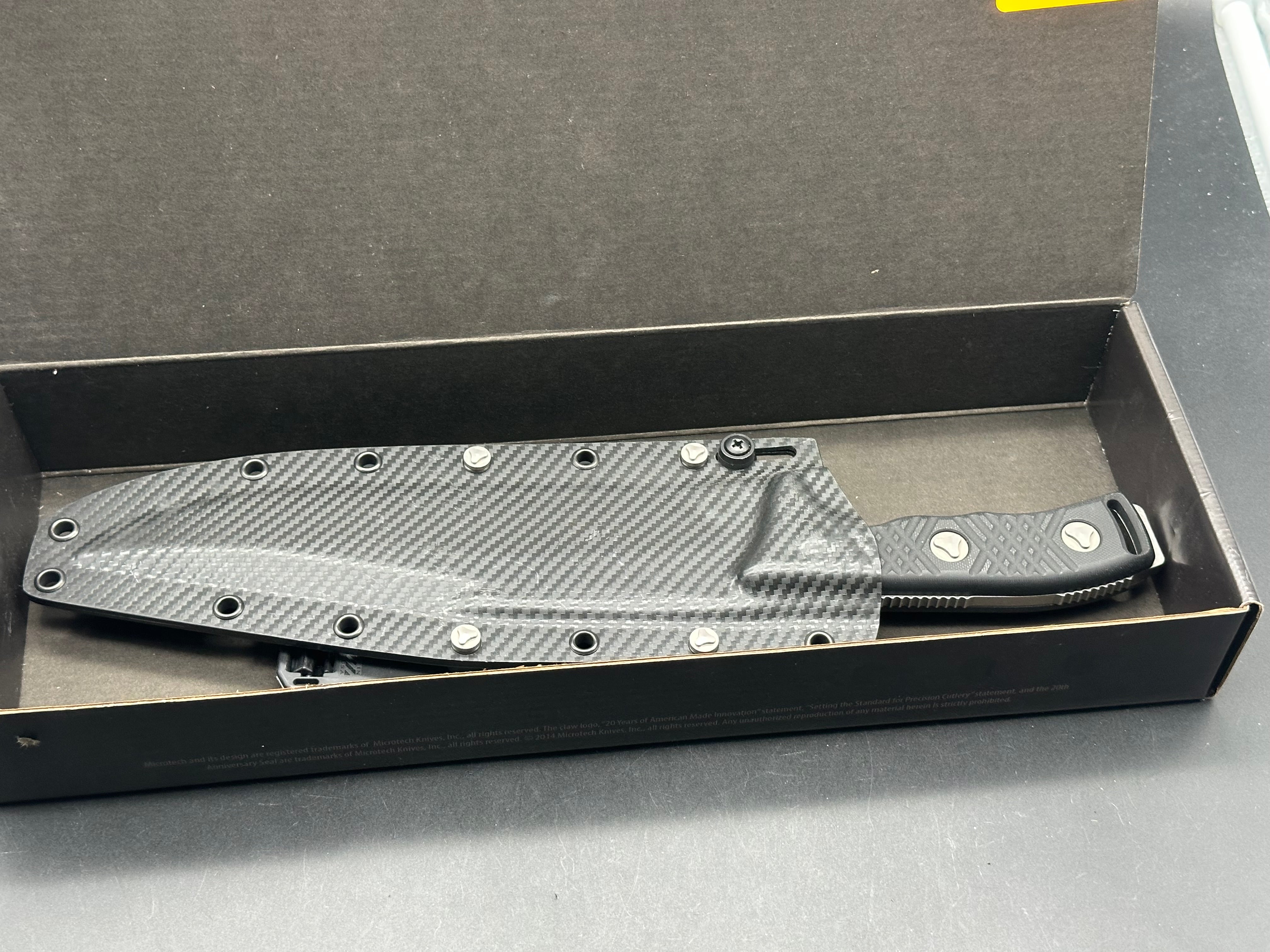 Microtech Arbiter Fixed Blade Knife Black G-10 (8.75" SW)