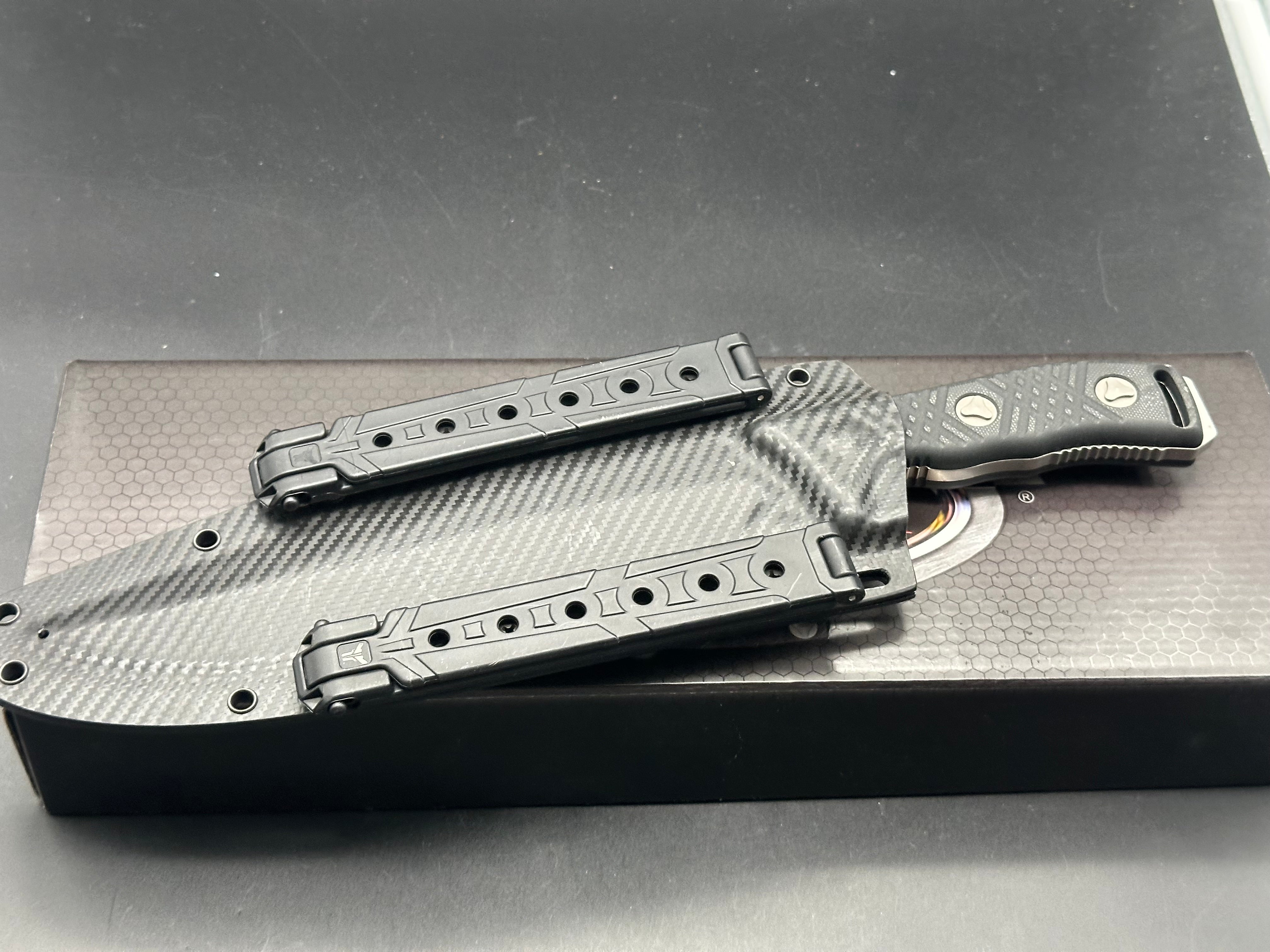 Microtech Arbiter Fixed Blade Knife Black G-10 (8.75" SW)