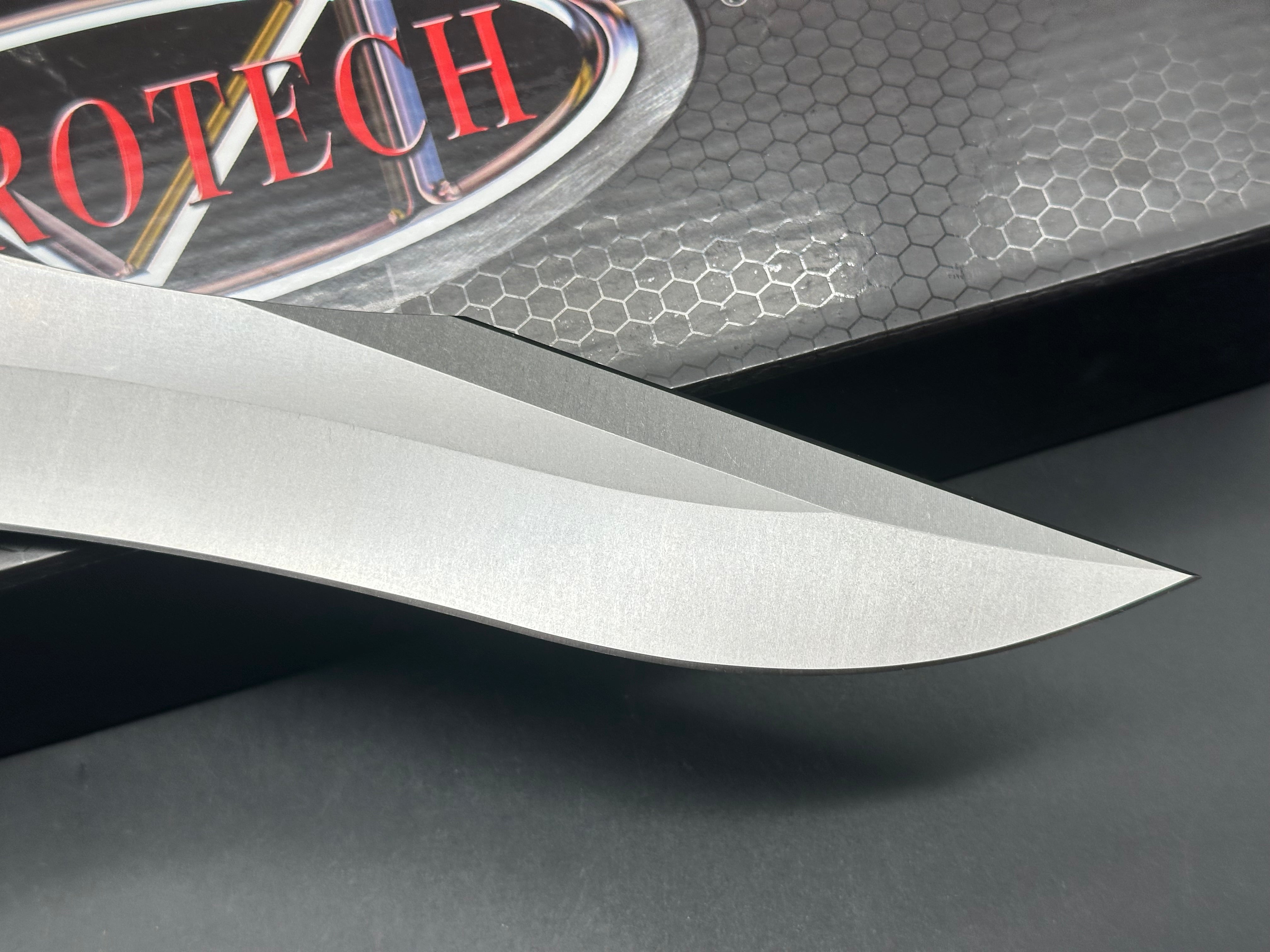 Microtech Arbiter Fixed Blade Knife Black G-10 (8.75" SW)
