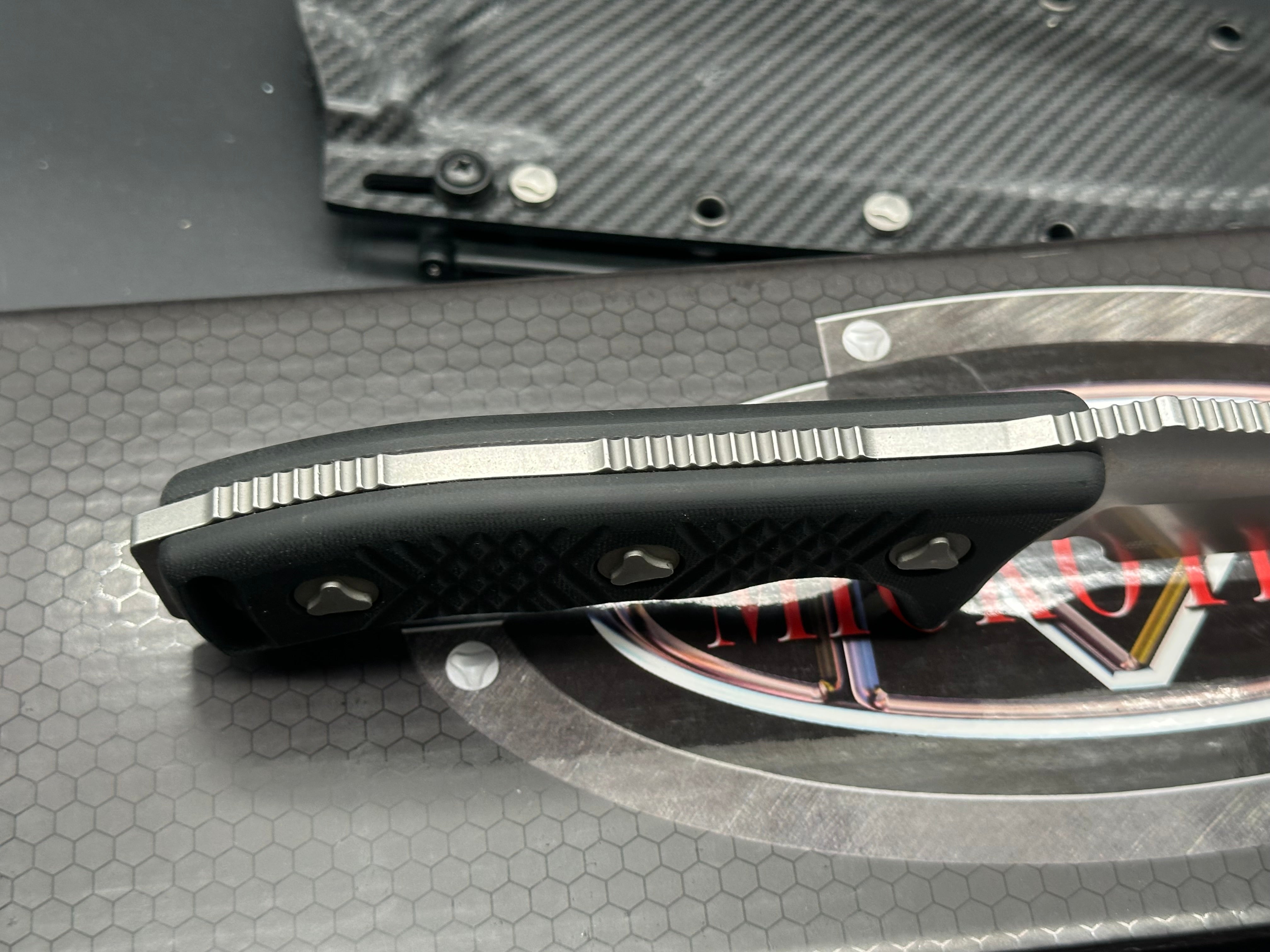 Microtech Arbiter Fixed Blade Knife Black G-10 (8.75" SW)