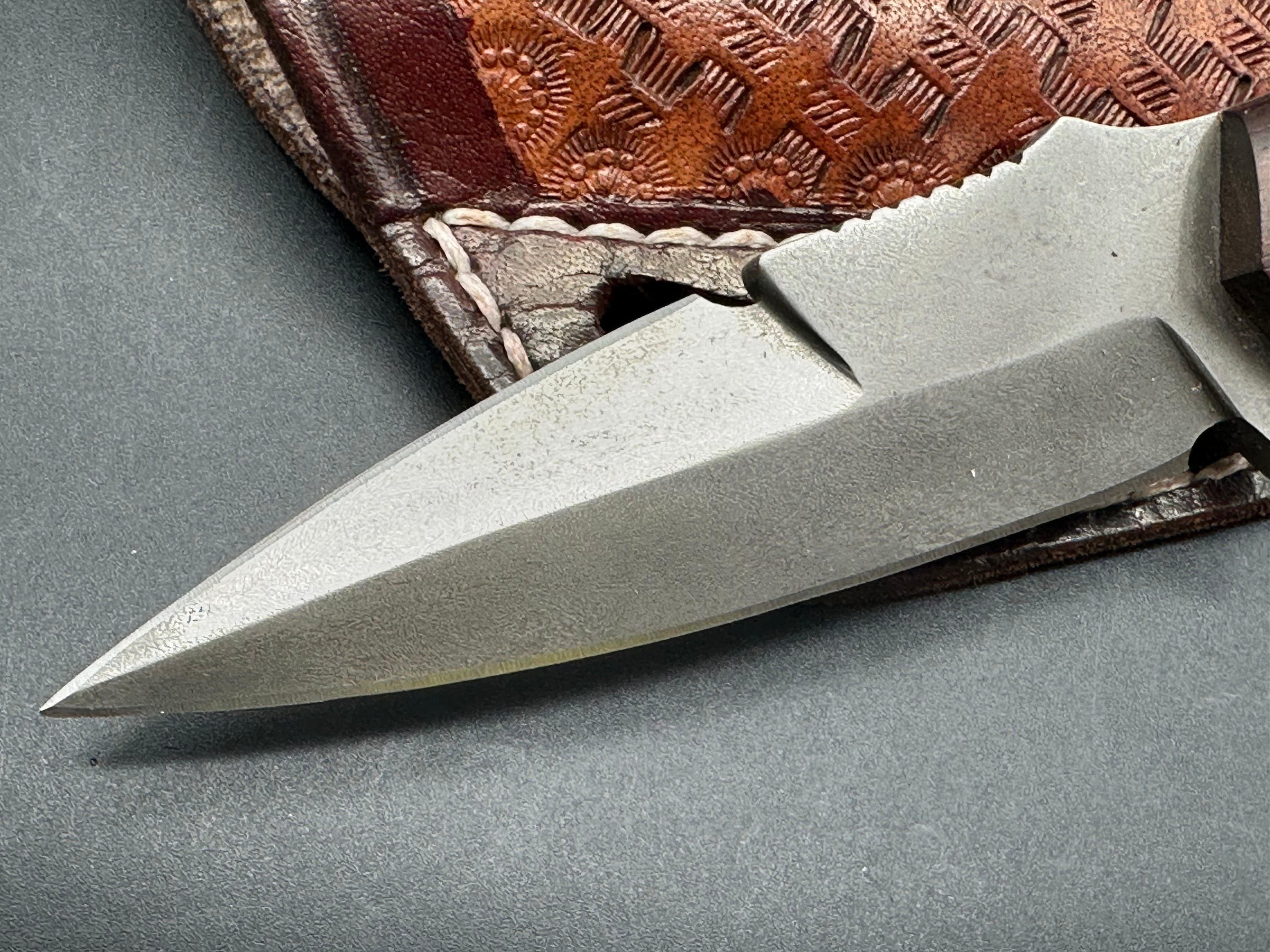 Younique Design “the Hex Mage” rosewood handle w/Wootz steel blade