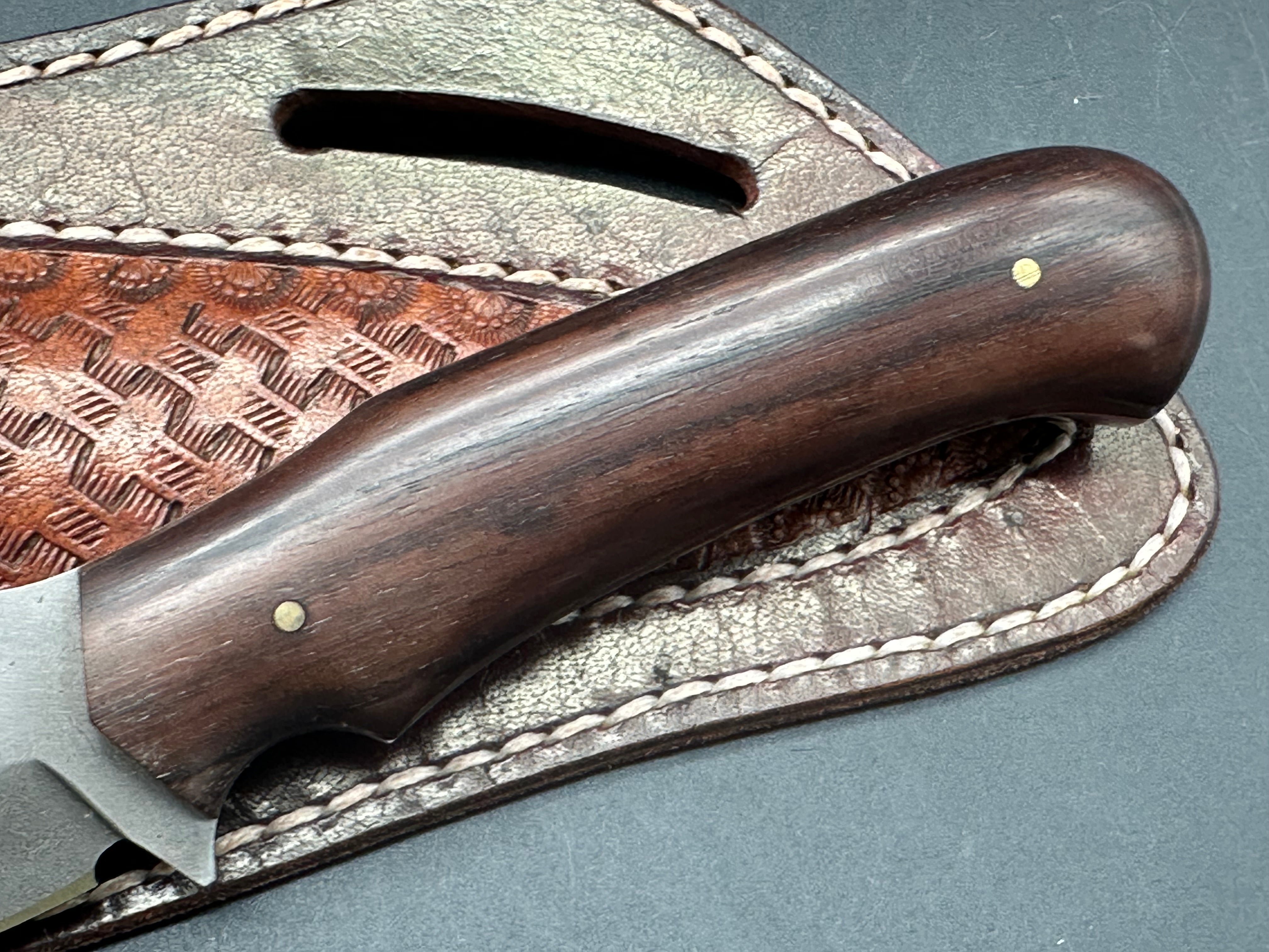 Younique Design “the Hex Mage” rosewood handle w/Wootz steel blade