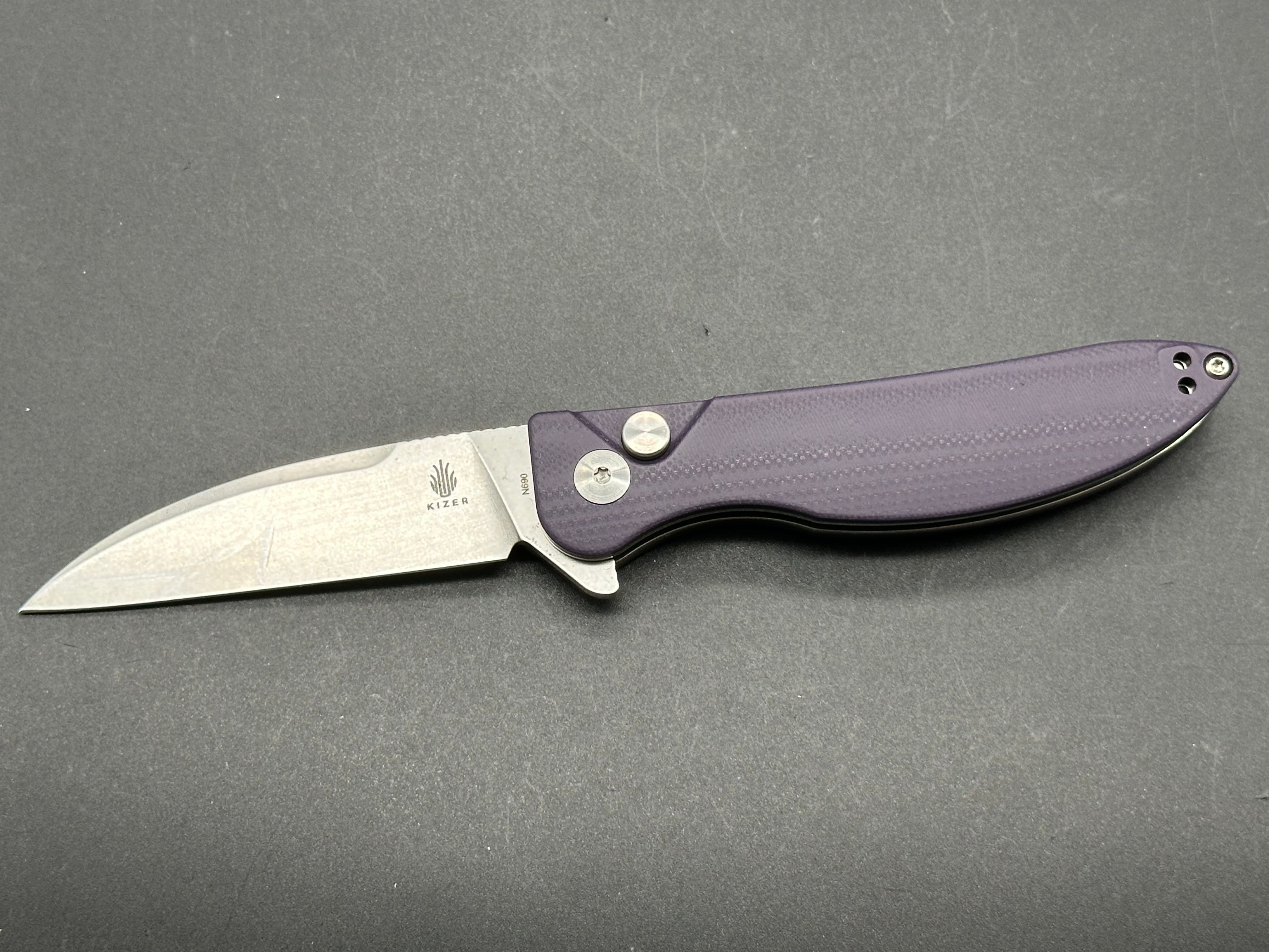 KIZER (Saggs) SWAY BACK FOLDING KNIFE PURPLE G10 HANDLE N690 PLAIN EDGE V3566N1
