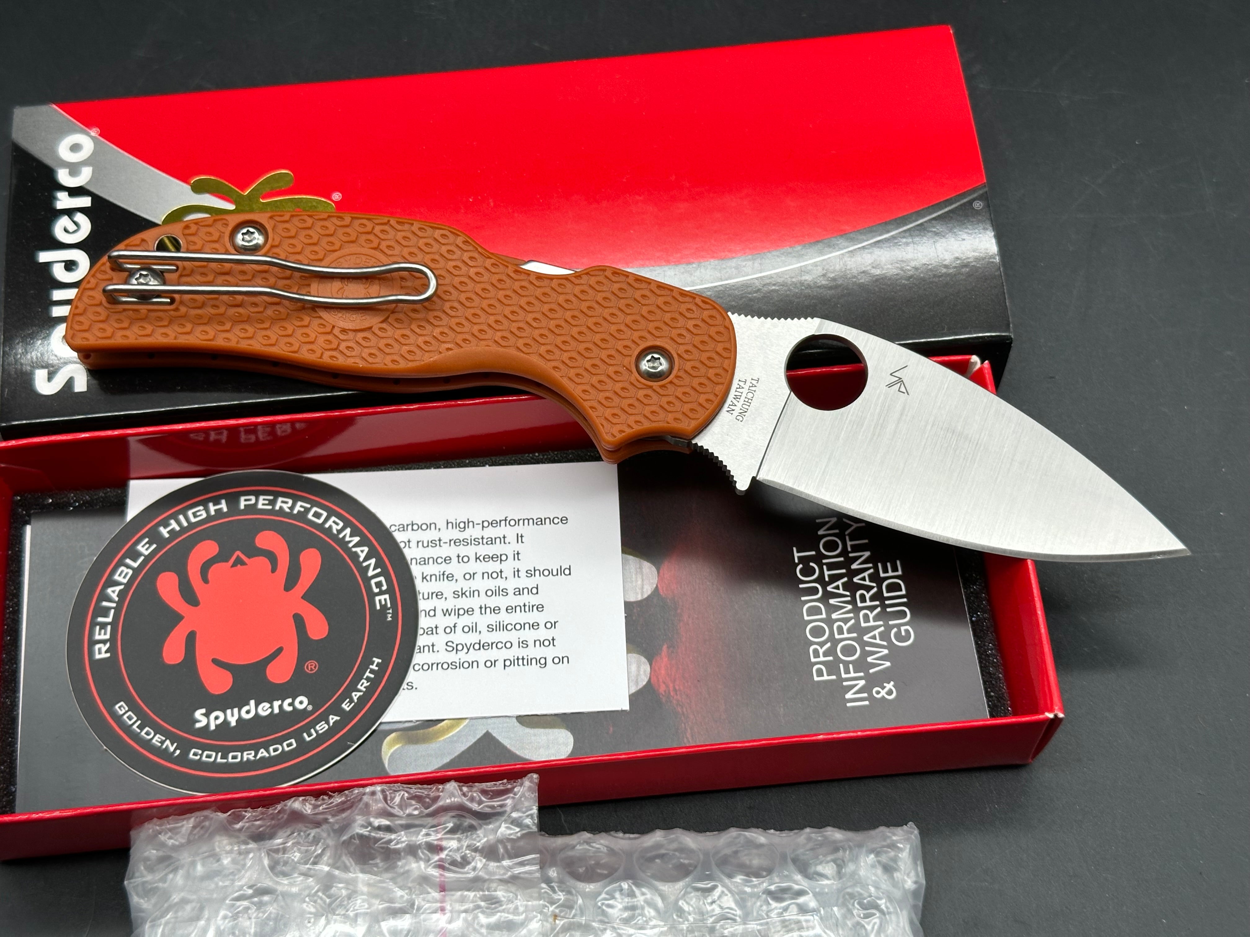 SPYDERCO SAGE 5 LIGHTWEIGHT BURNT ORANGE FRN HANDLE CPM REX 121 PLAIN EDGE