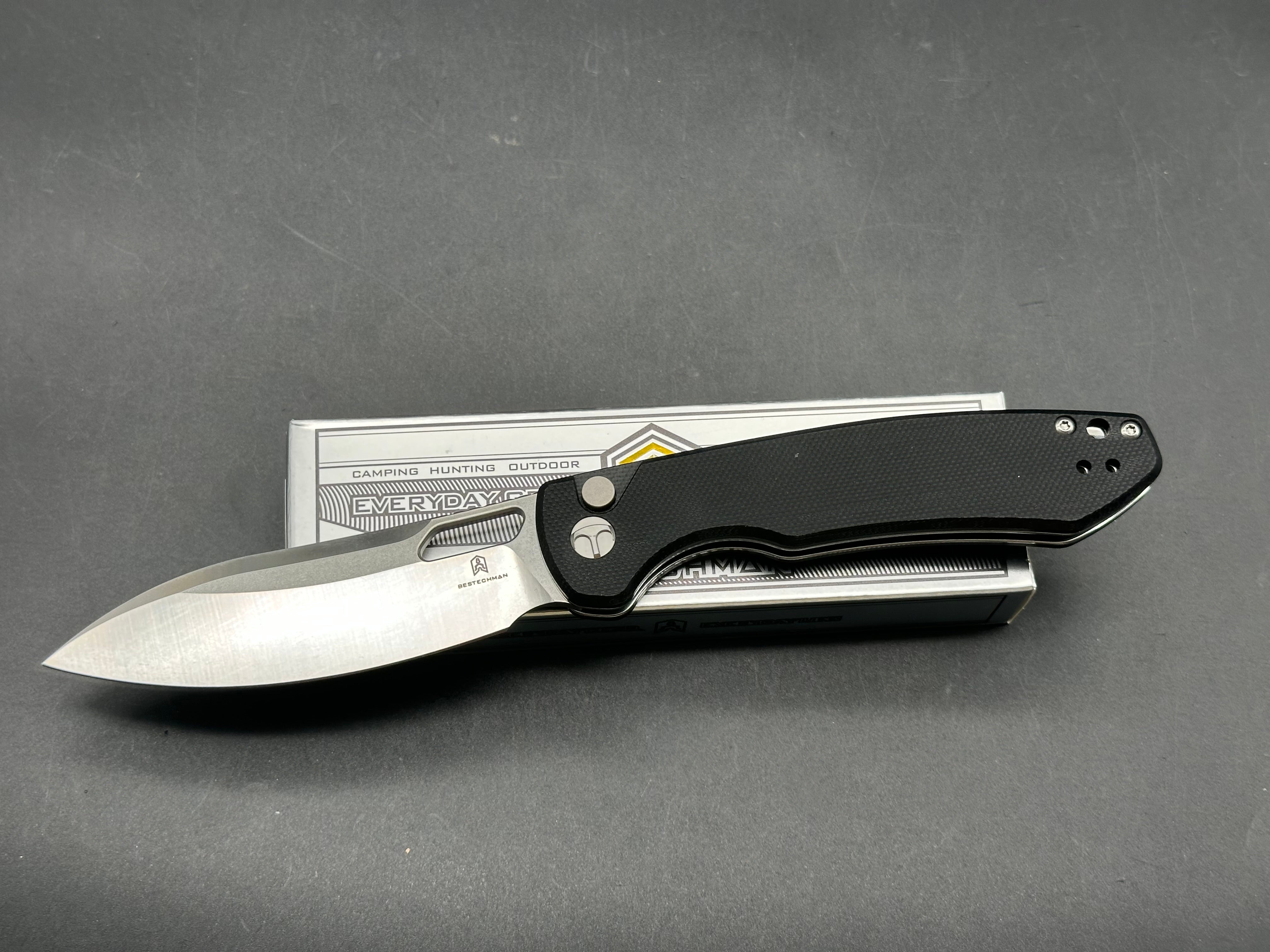 Bestechman Firebird 3.54" D2 Satin Blade with Black G10 Scales