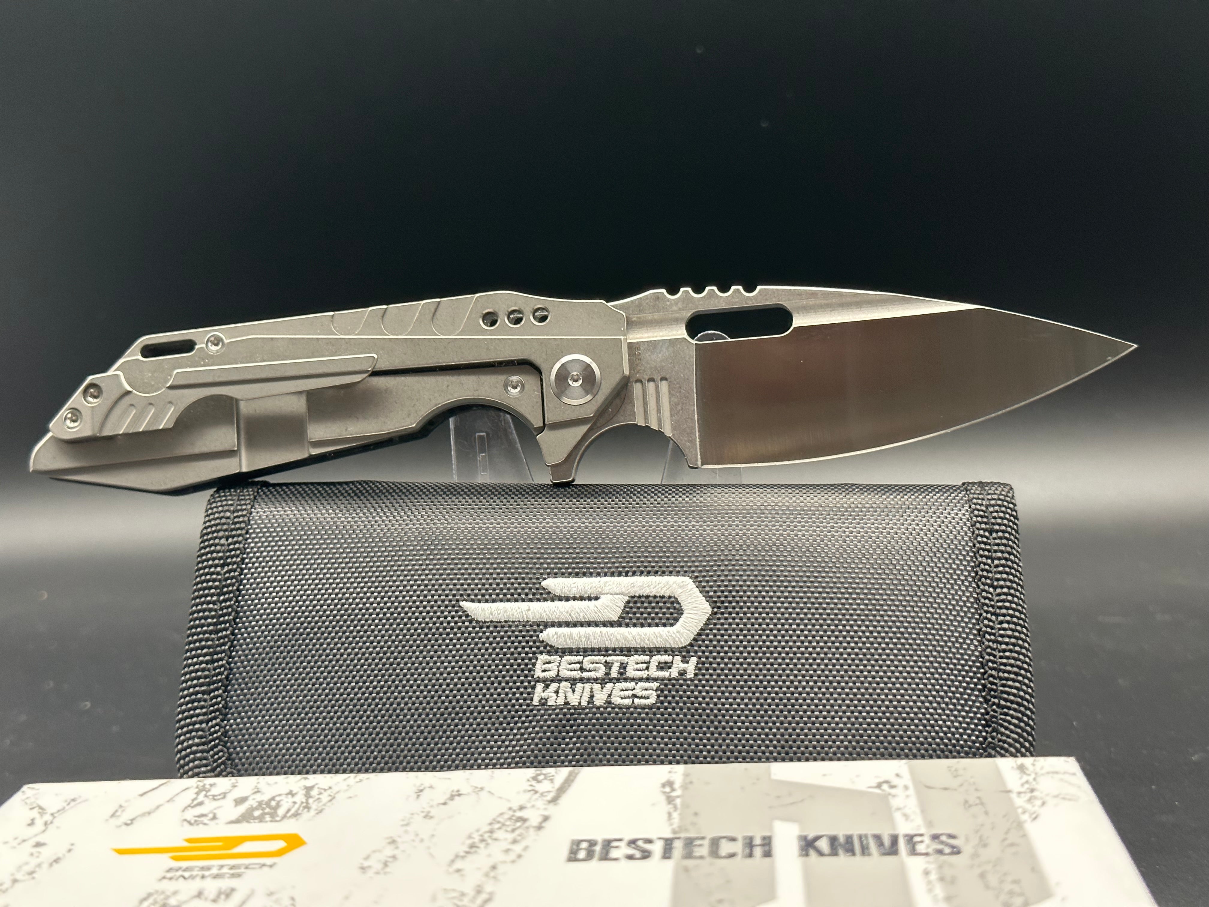 BESTECH SHODAN FOLDER KNIFE CARBON FIBER FRONT & TITANIUM BACK HANDLE SW + SATIN S35VN BLADE BT1910C