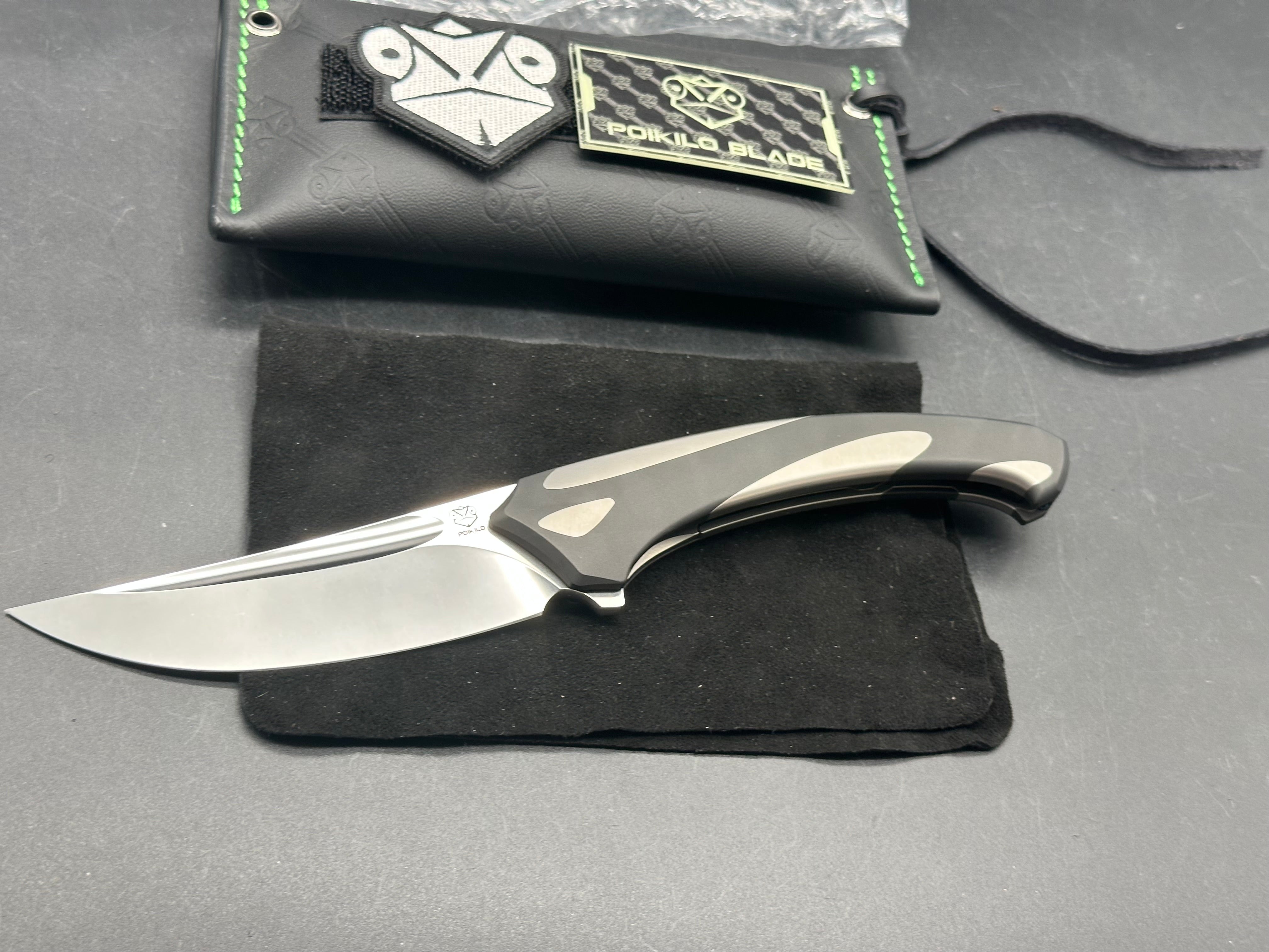 Poikilo Orca - Midtech Zircuti clip and spacer stonewashed mirror M390 blade