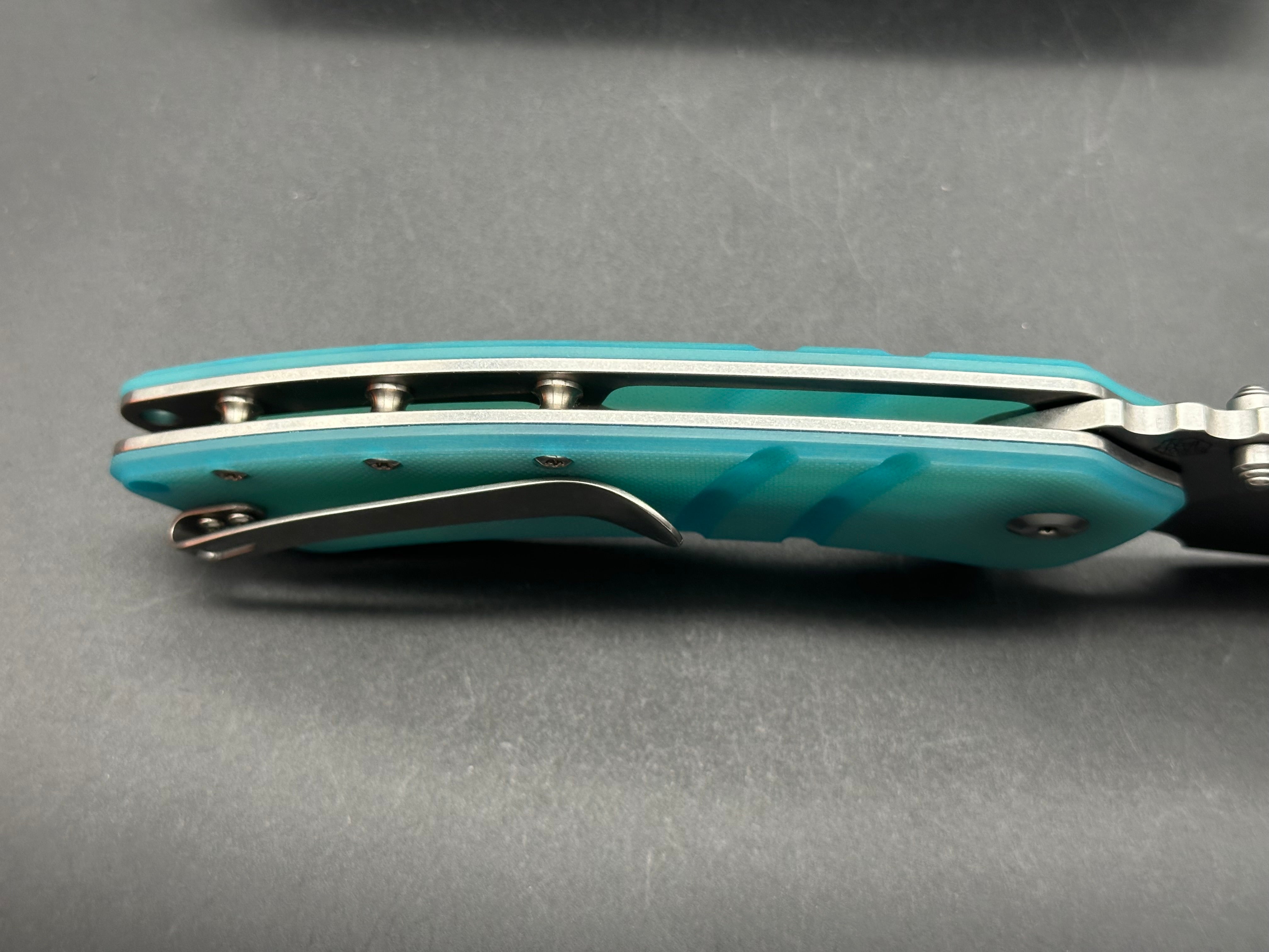 KANSEPT XL KORVID FOLDING KNIFE TIFFANY BLUE G10 HANDLE 154CM