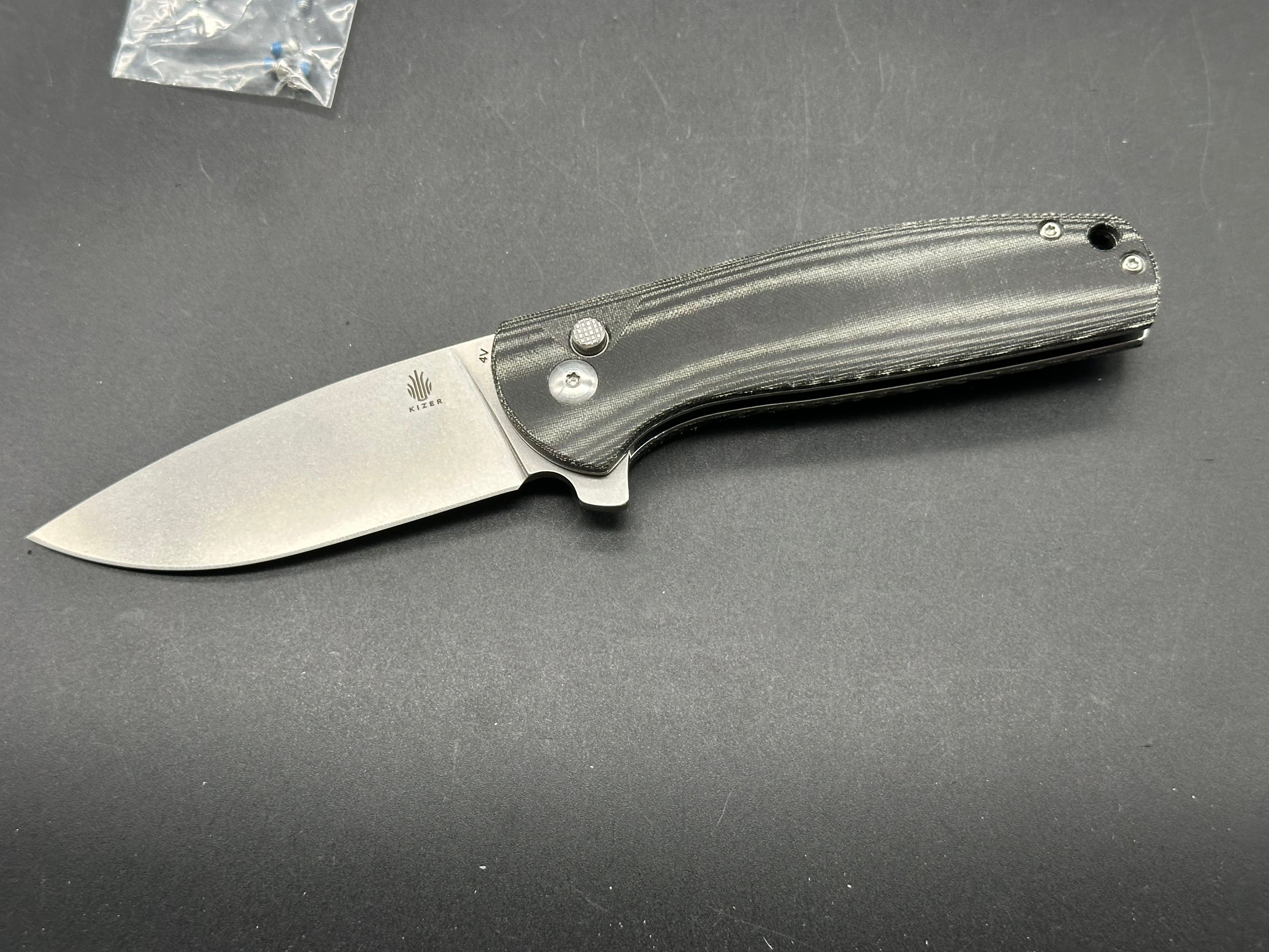 Kizer Cutlery Vanguard Ray Laconico Gemini Button Lock Flipper Knife CPM-4V Black Linen Micarta Handles