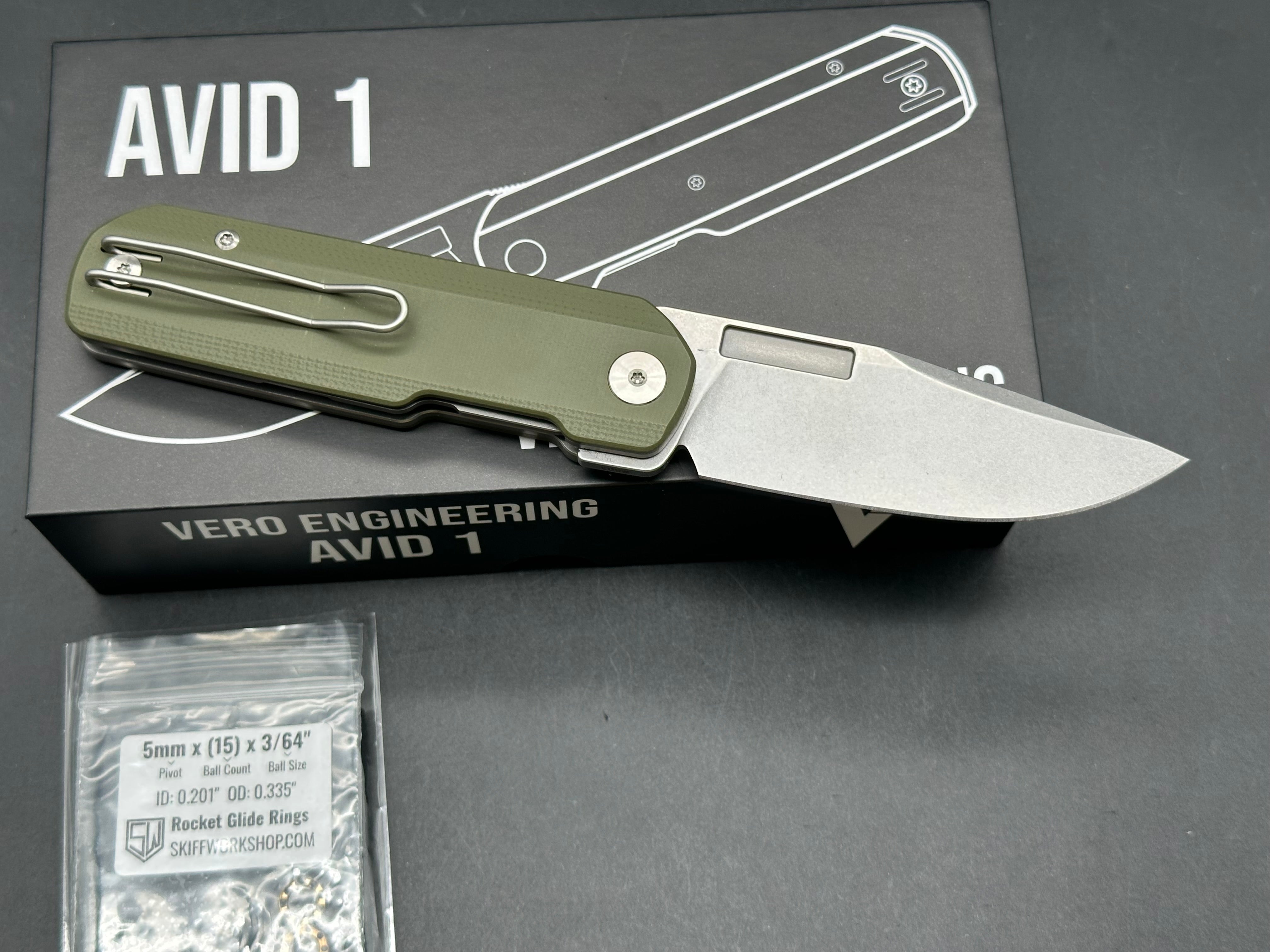 Vero Engineering Avid 1 - DLT Exclusive #503 3.25" CPM S45VN Stonewash Blade with OD Green G10 Scales