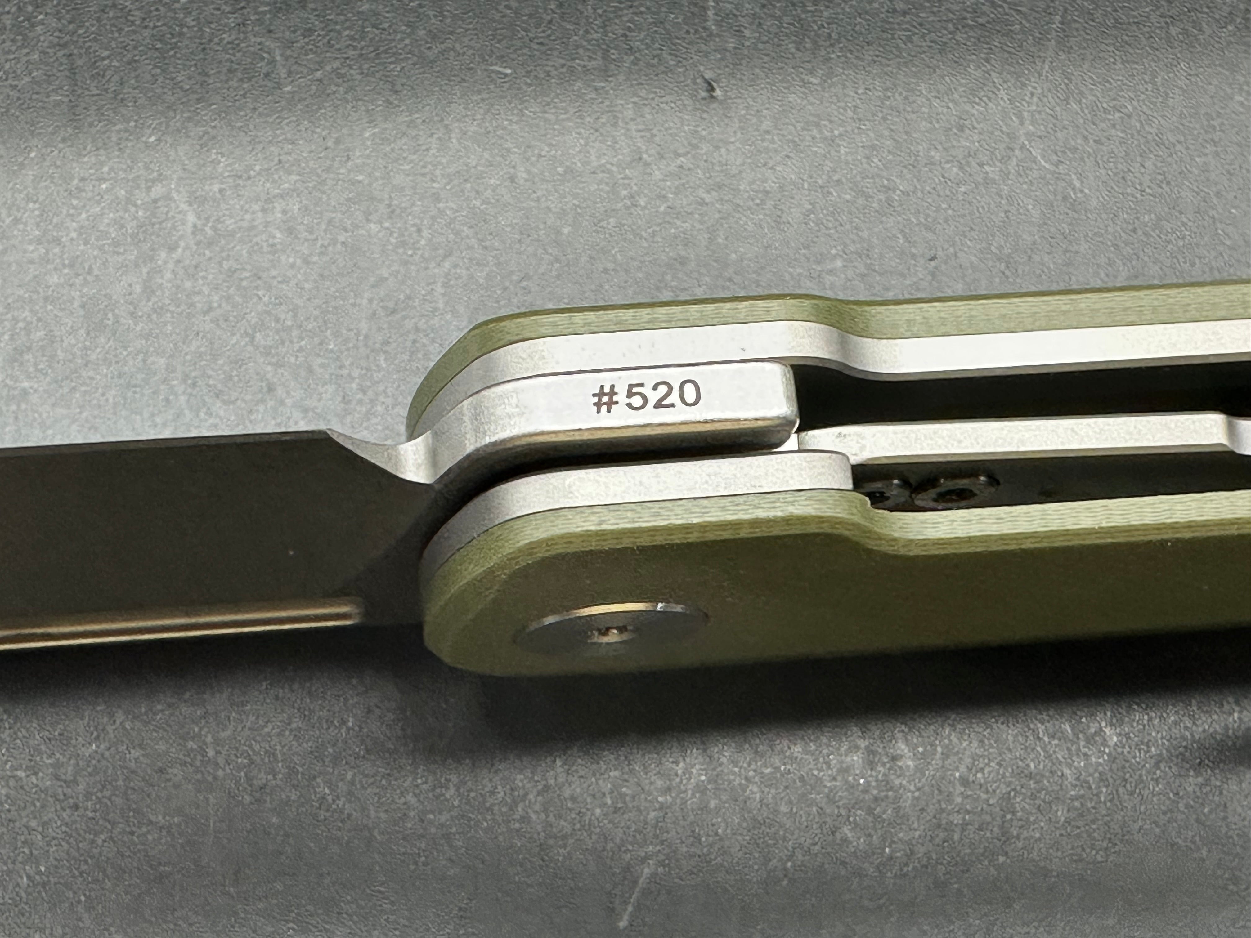 Vero Engineering Avid 1 - DLT Exclusive #520 3.25" CPM S45VN Stonewash Blade with OD Green G10 Scales