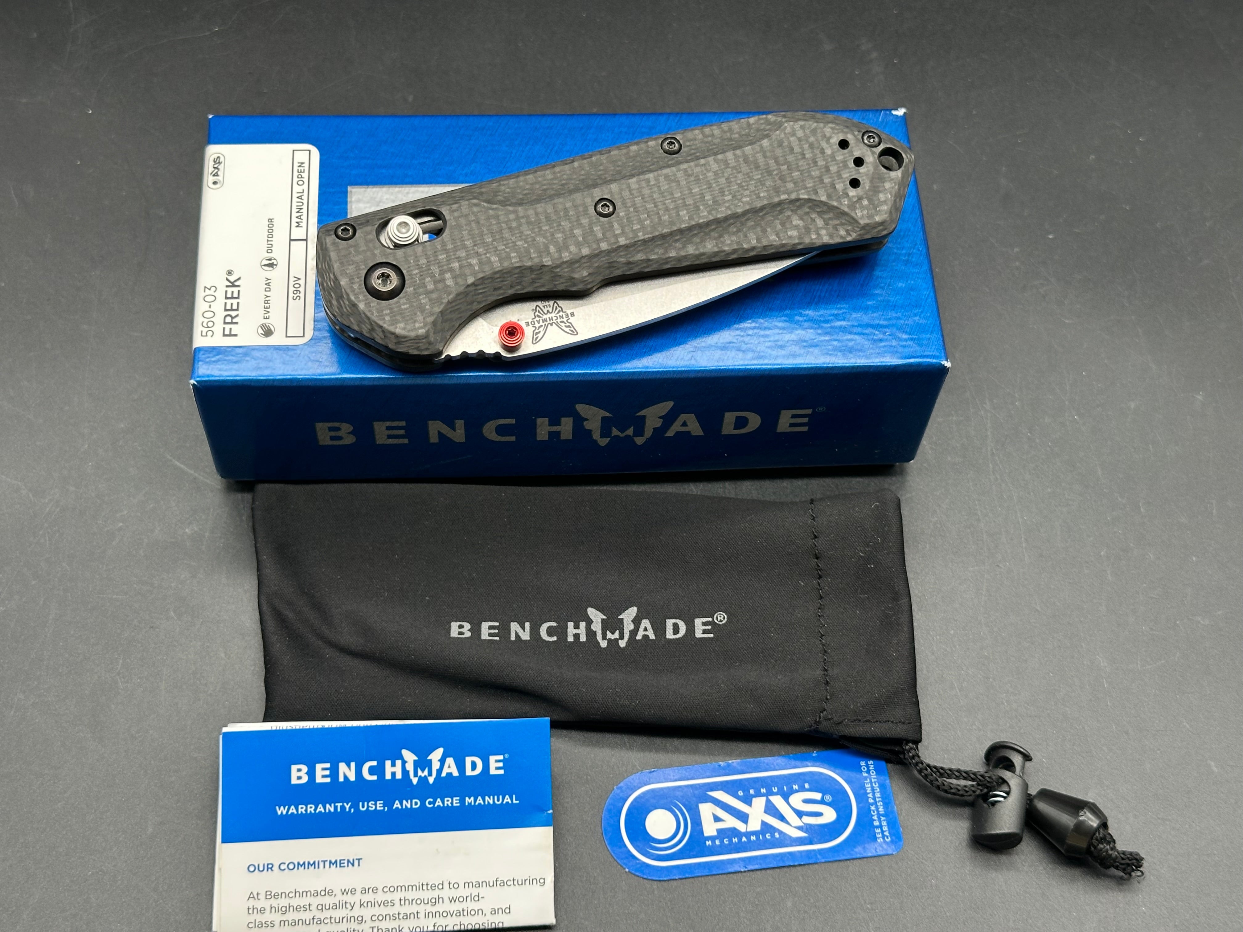 Benchmade Freek 560-03 AXIS Lock Folding Knife Carbon Fiber Black (3.6" Satin)