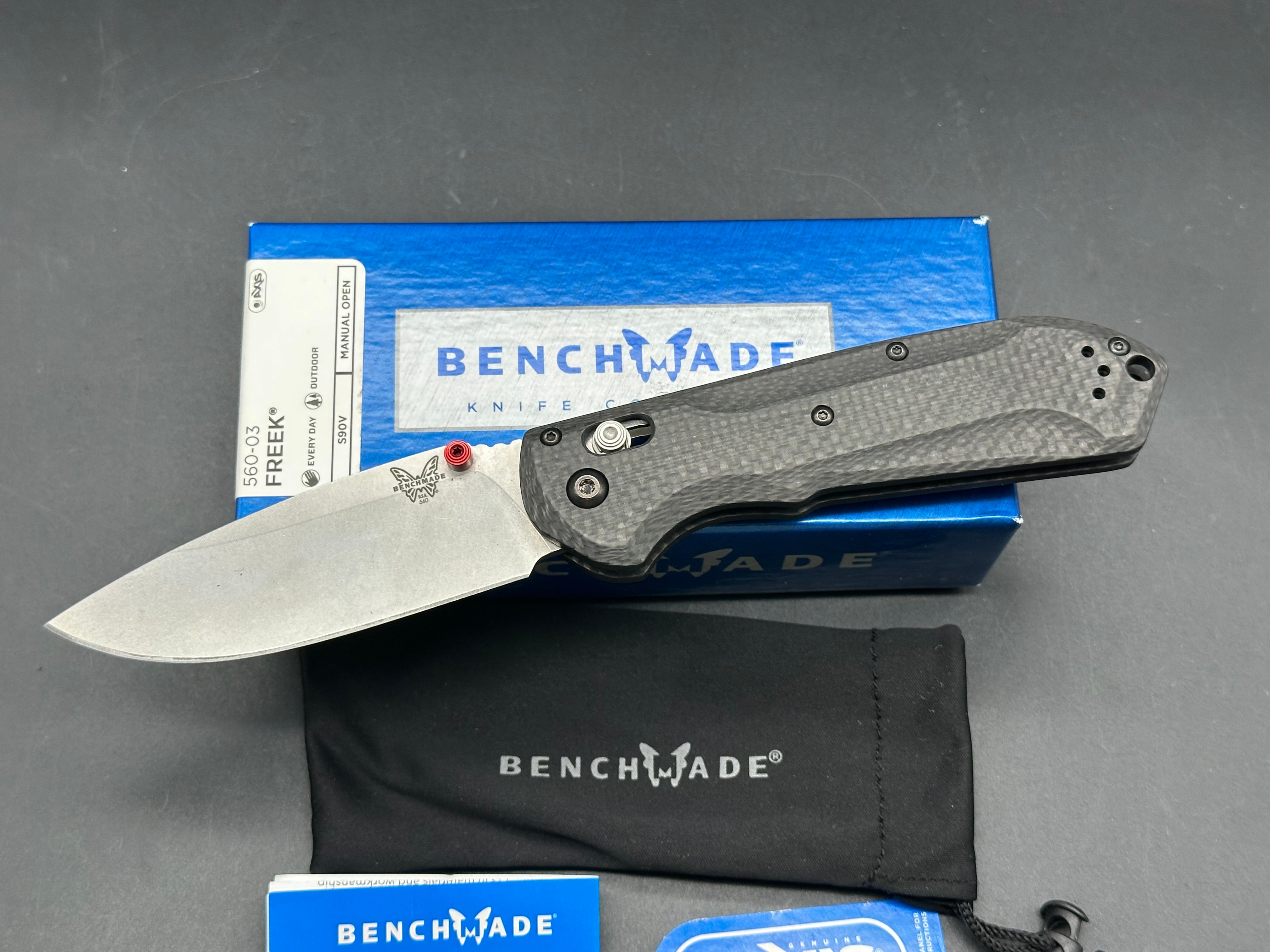 Benchmade Freek 560-03 AXIS Lock Folding Knife Carbon Fiber Black (3.6" Satin)