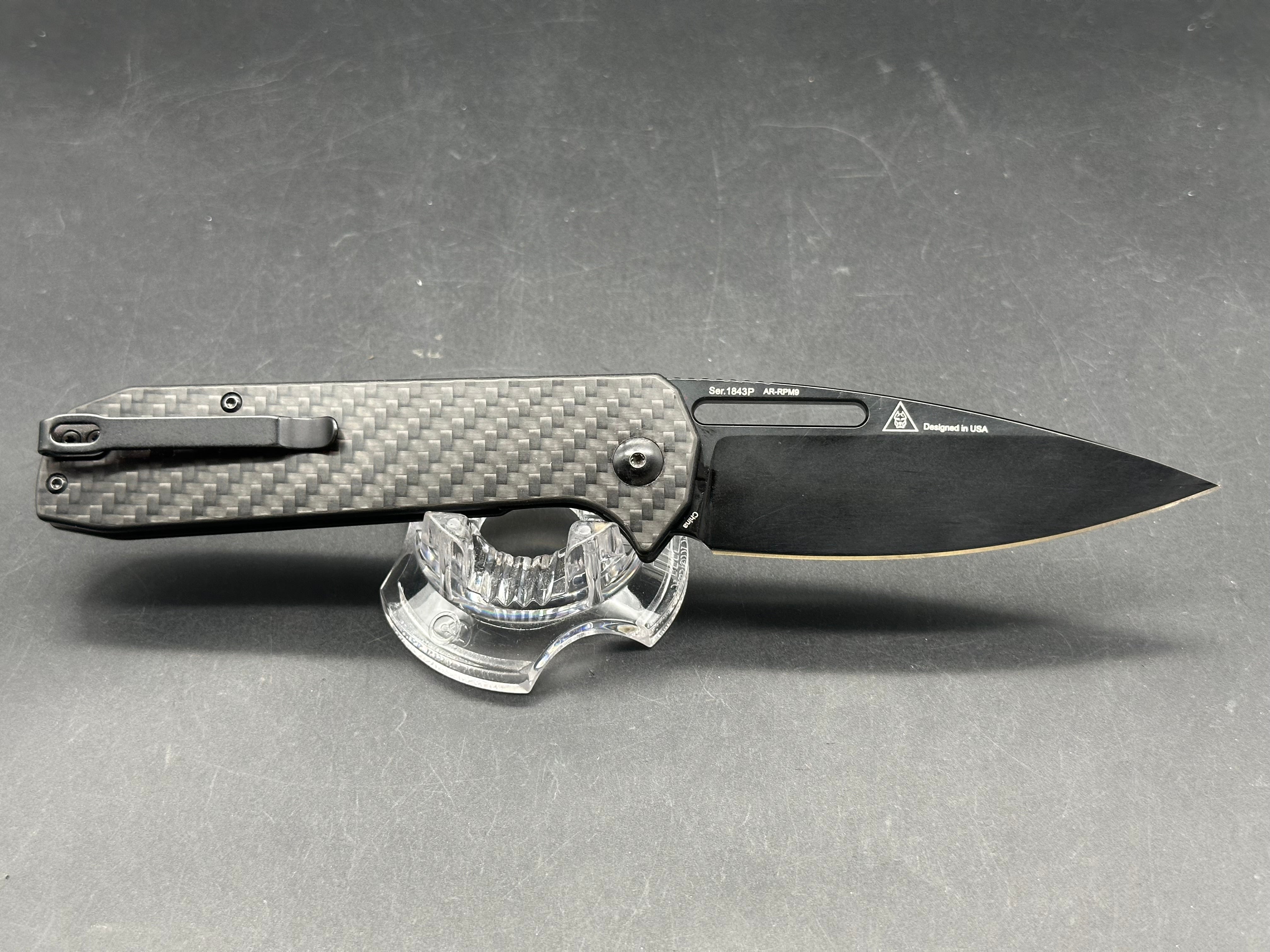 ARTISAN CUTLERY ARION AR-RPM9 BLADE CARBON FIBER HANDLE