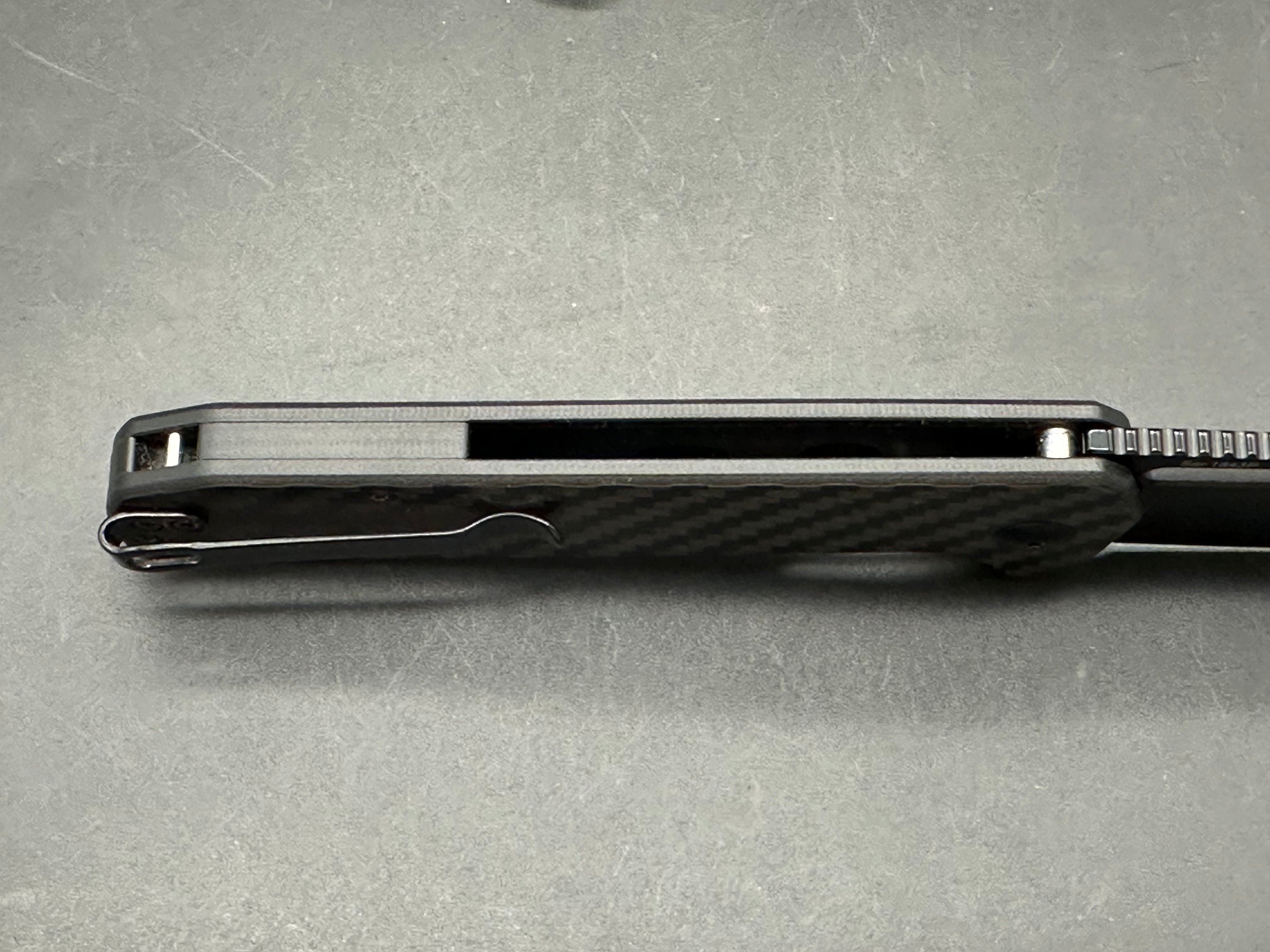 ARTISAN CUTLERY ARION AR-RPM9 BLADE CARBON FIBER HANDLE