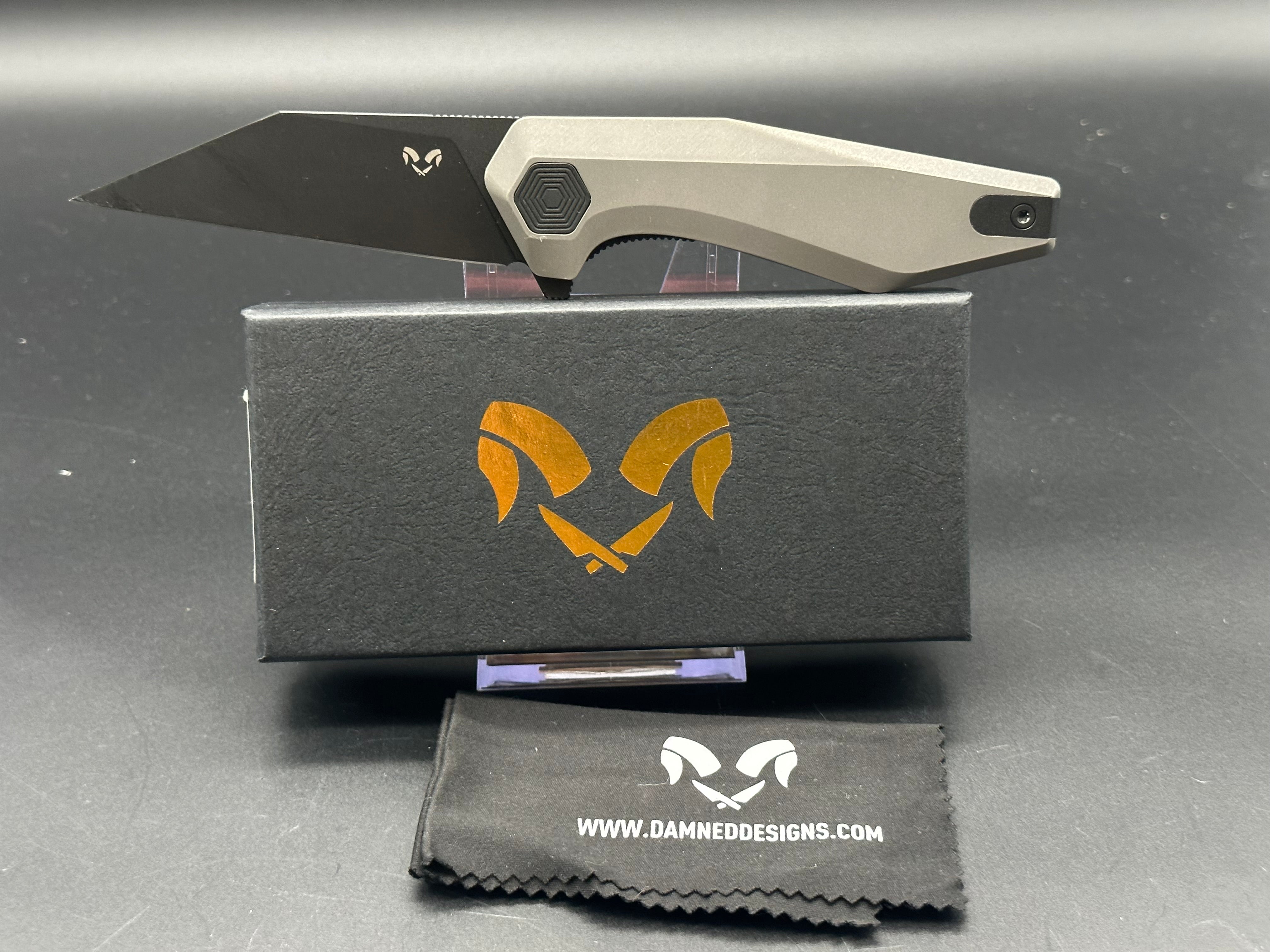 Damned Designs Fenrir/Stonewash Ti/Reverse Tanto/Black CPM-S35VN