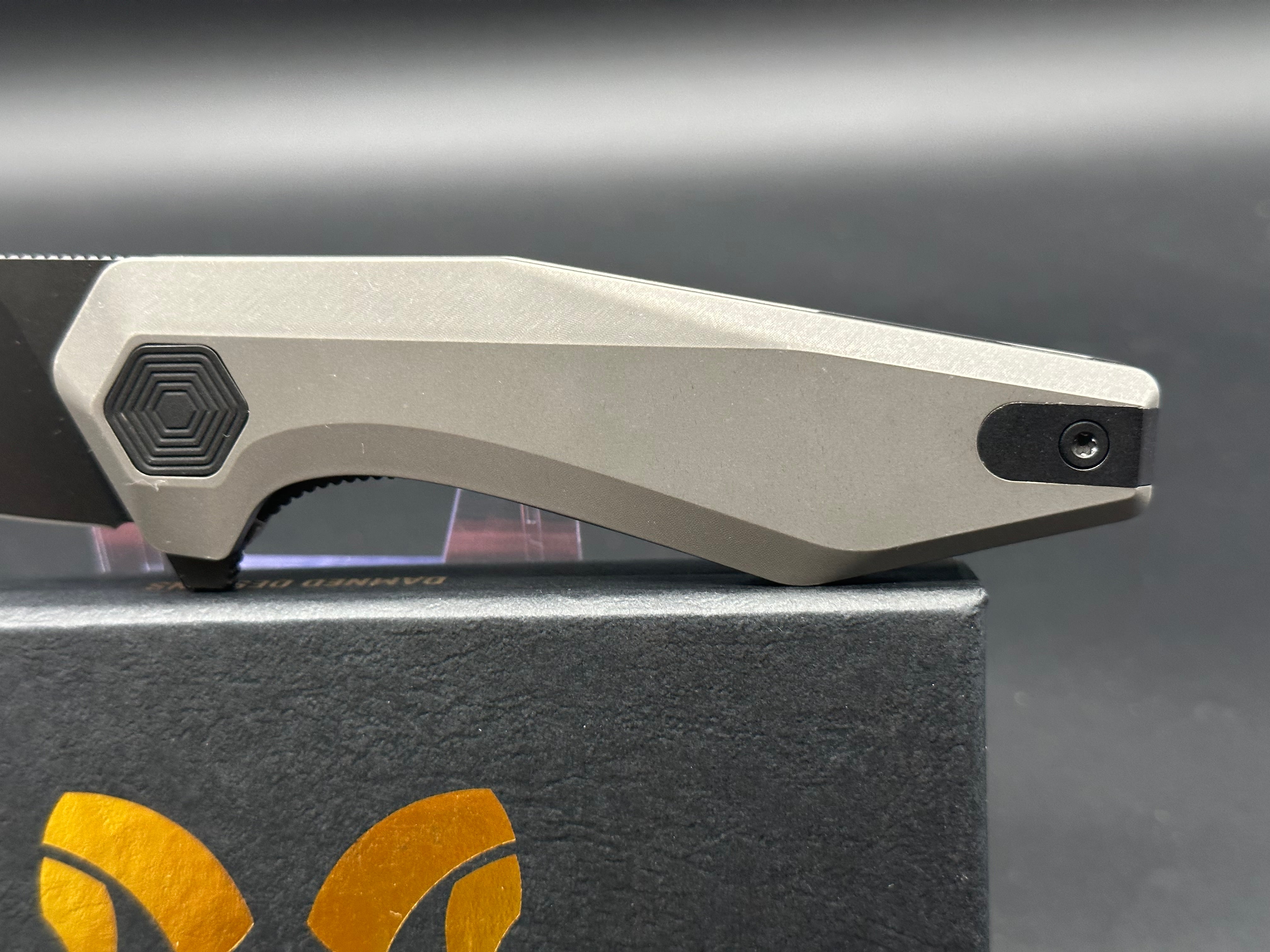 Damned Designs Fenrir/Stonewash Ti/Reverse Tanto/Black CPM-S35VN