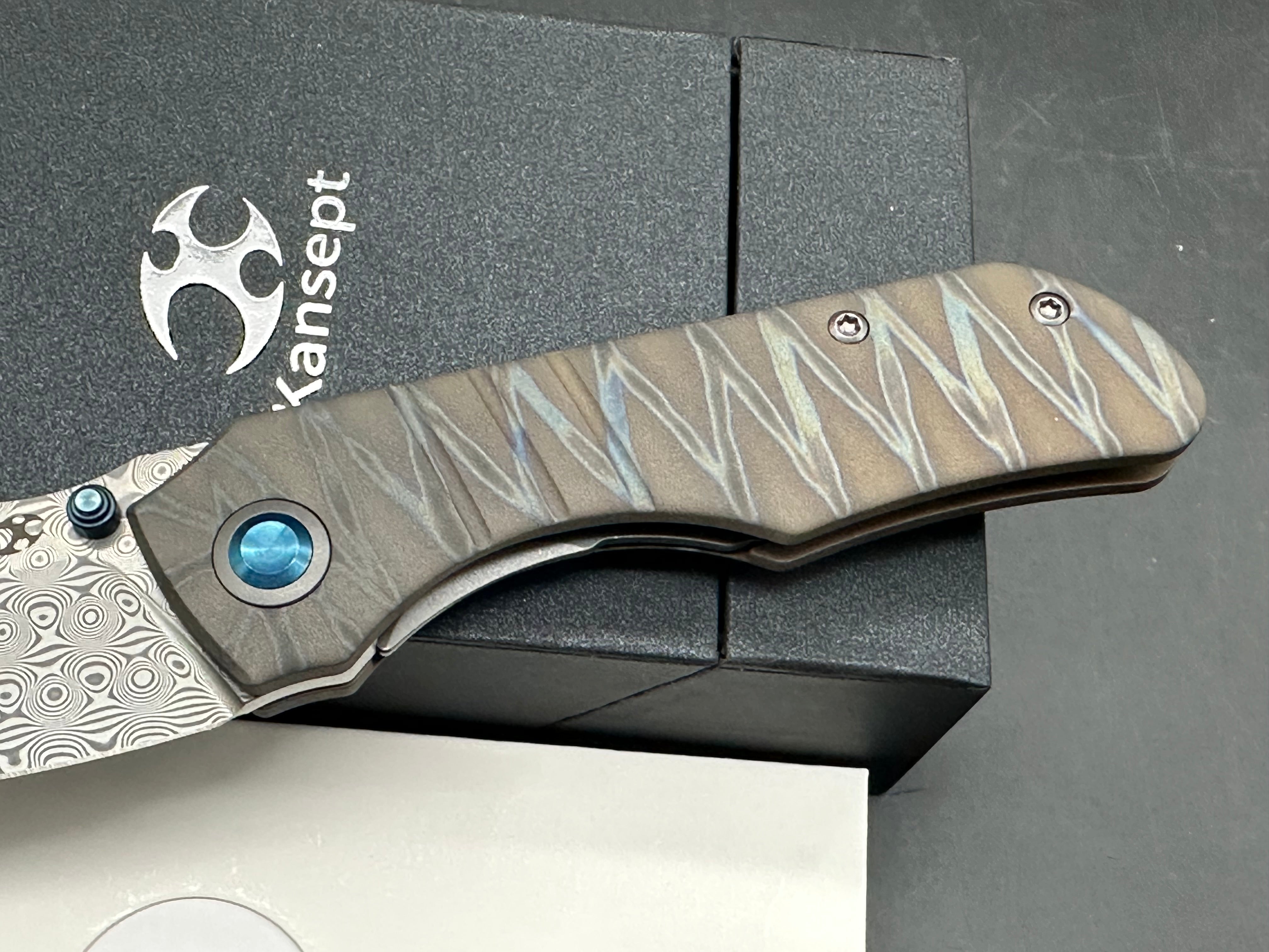 KANSEPT MINI LANZA TIGER STRIPE TITANIUM HANDLE DAMASCUS DROP POINT