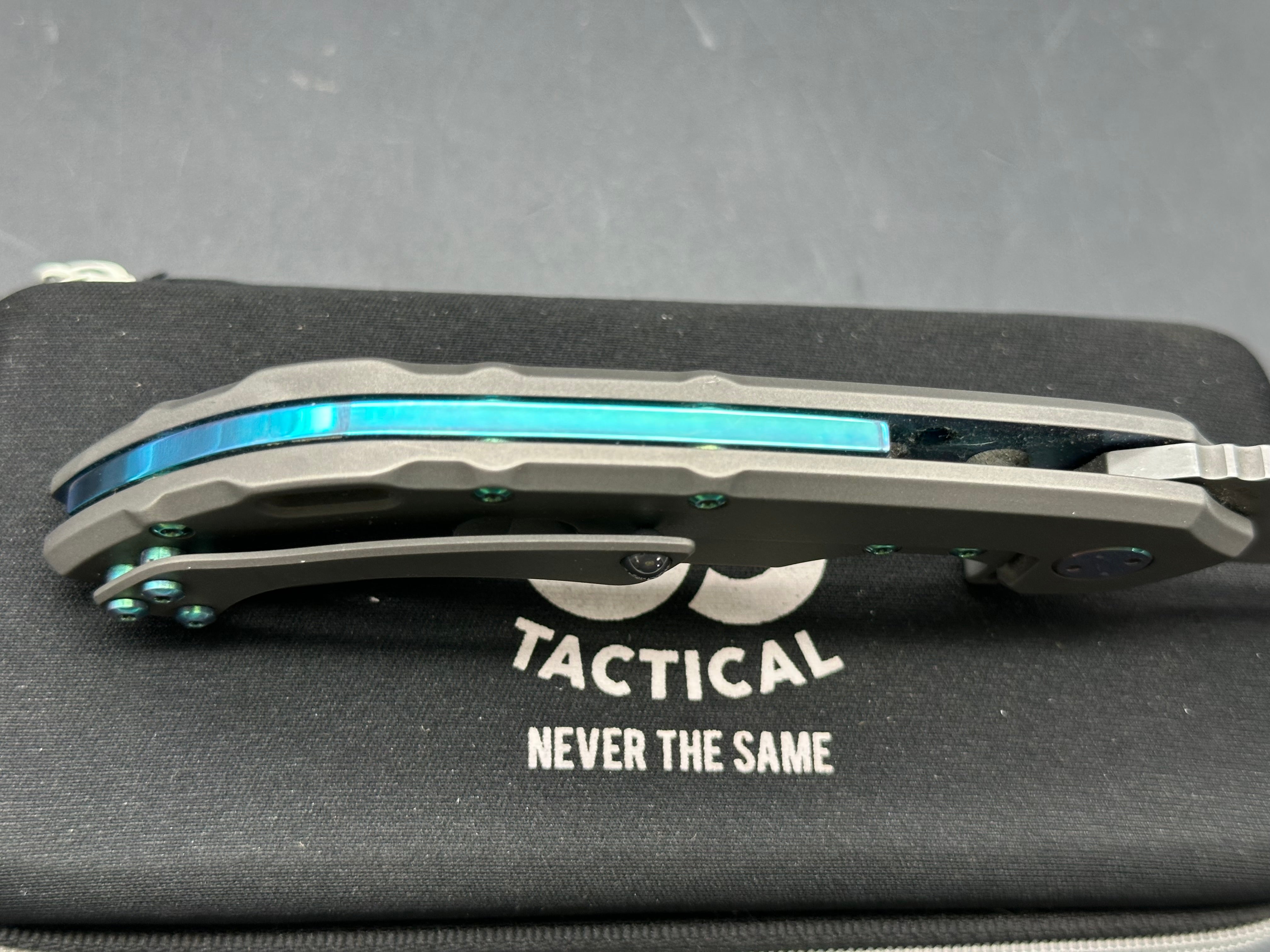Olamic Wayfarer 247 acid wash blade