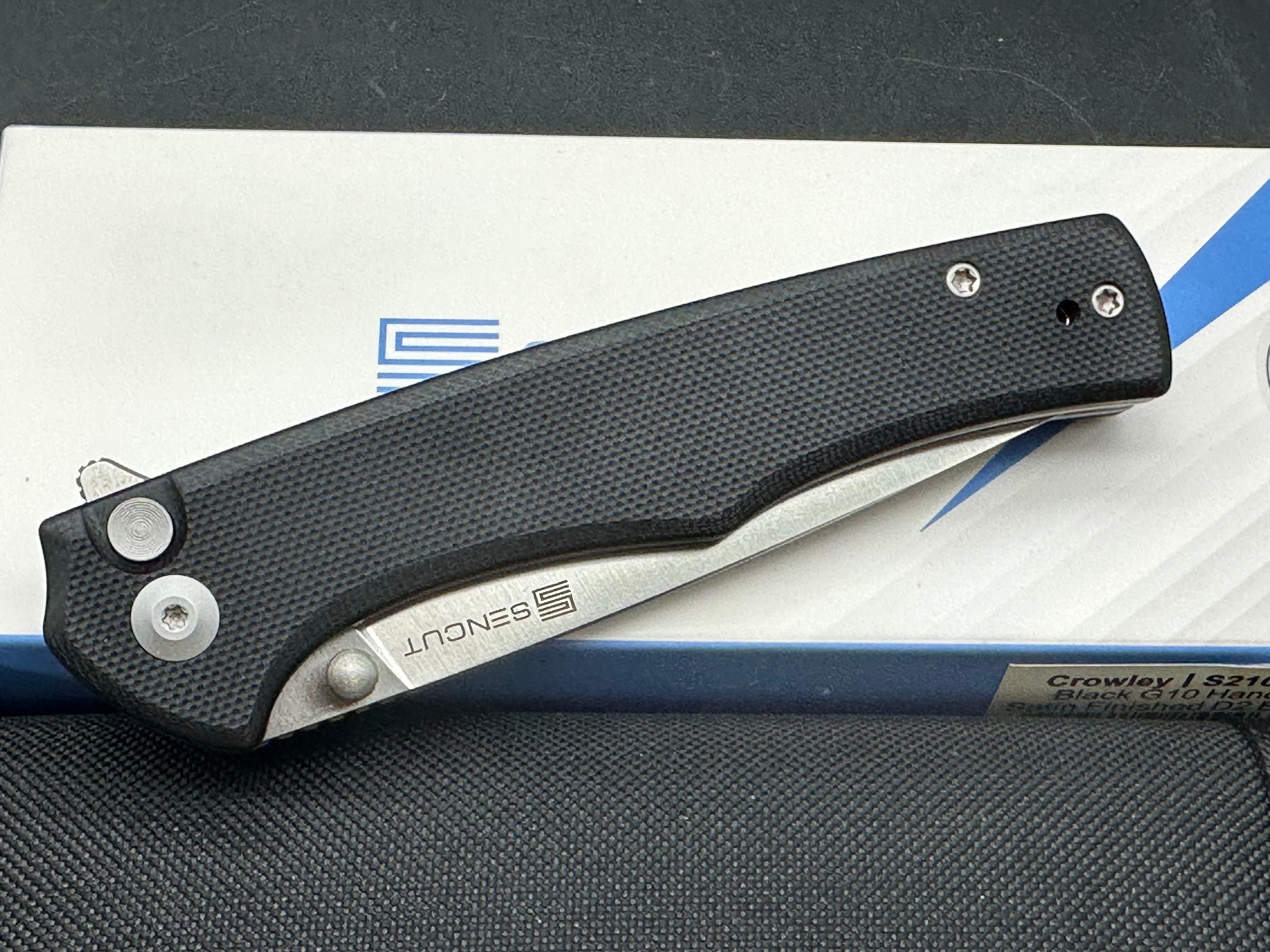 SENCUT Crowley Button Lock Knife Black G-10 (3.48" Satin)D2 blade