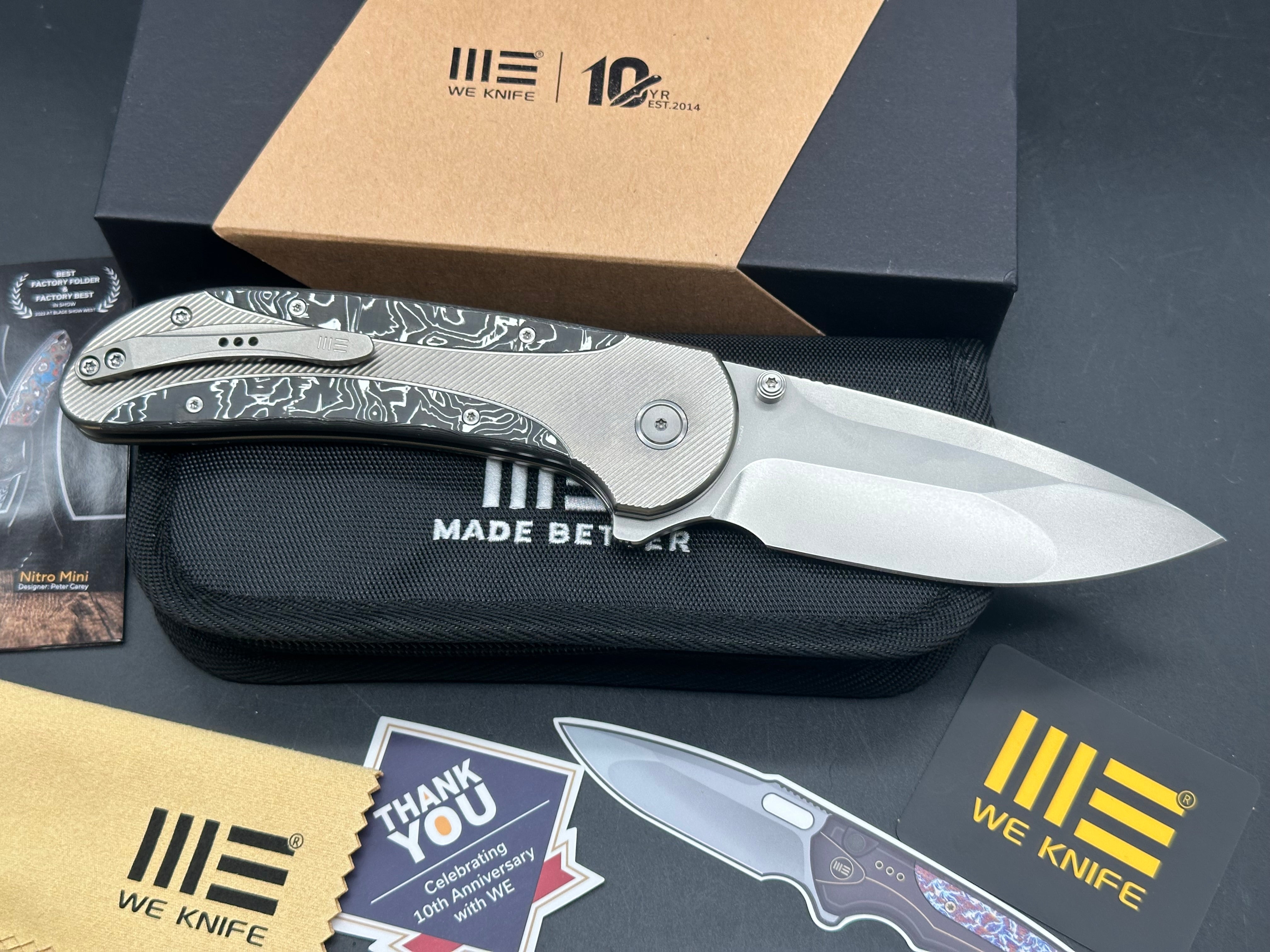 WE ZIZZIT FOLDING KNIFE BLACK/WHITE TITANIUM/ALUMINUM FOIL CARBON FIBER HANDLE 20CV