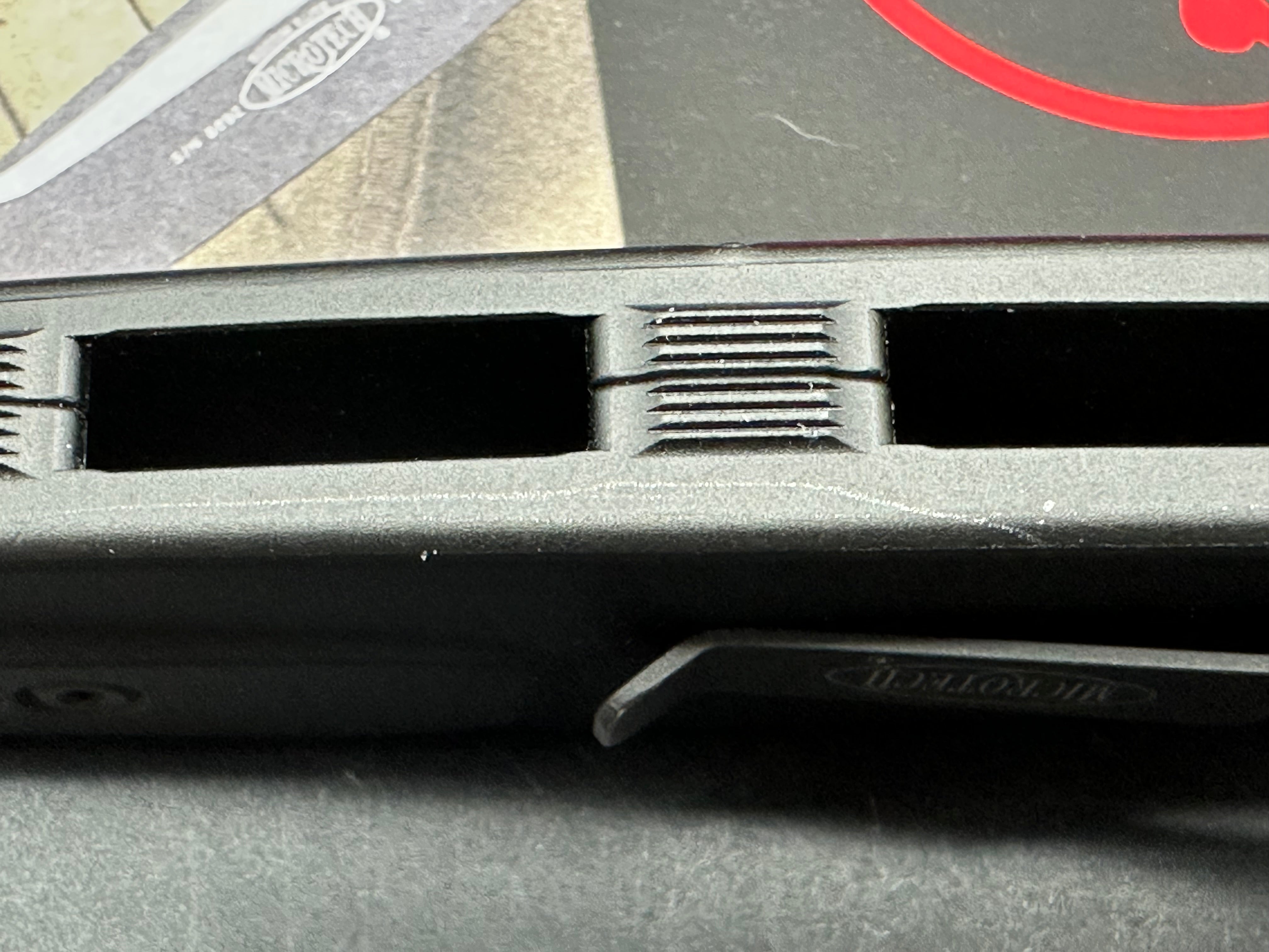 Microtech manual Socom Elite, serrated