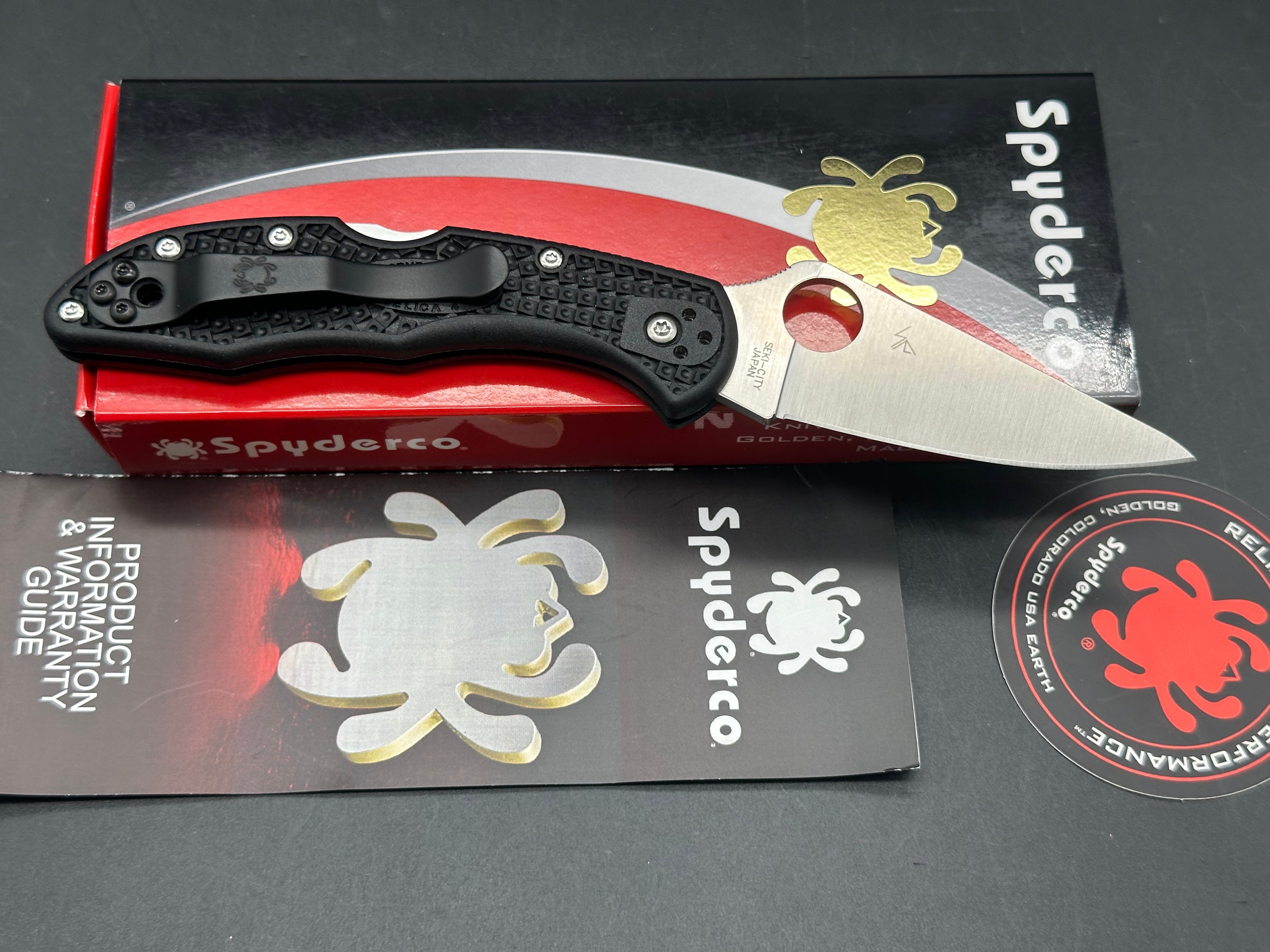 Spyderco Delica 4 (NEW), 2.89" VG-10 Satin Blade with Black FRN Scales