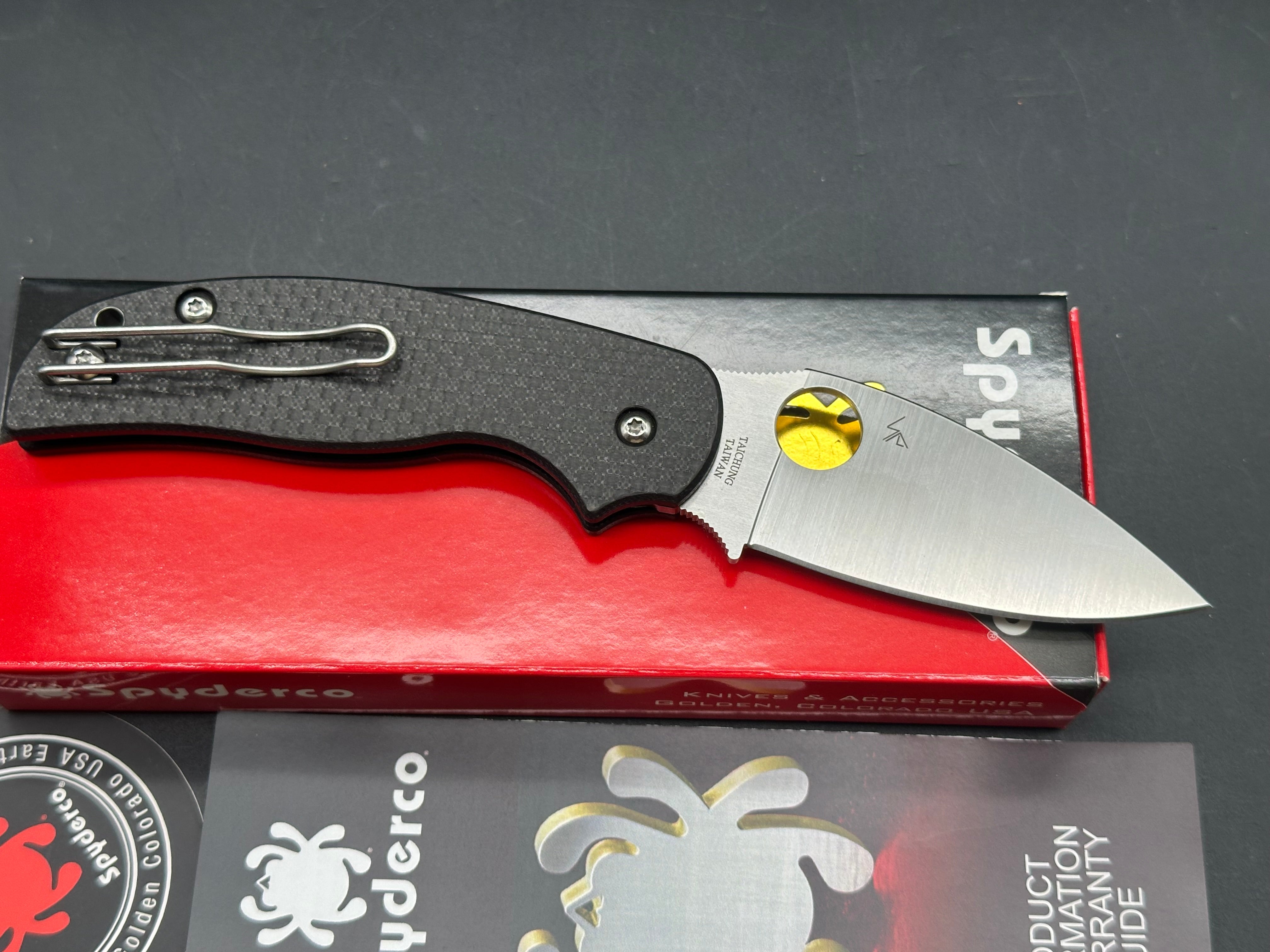 Spyderco Sage 6 (NEW), 3 inch CPM S30V Satin Blade with Carbon Fiber and G10 Laminate