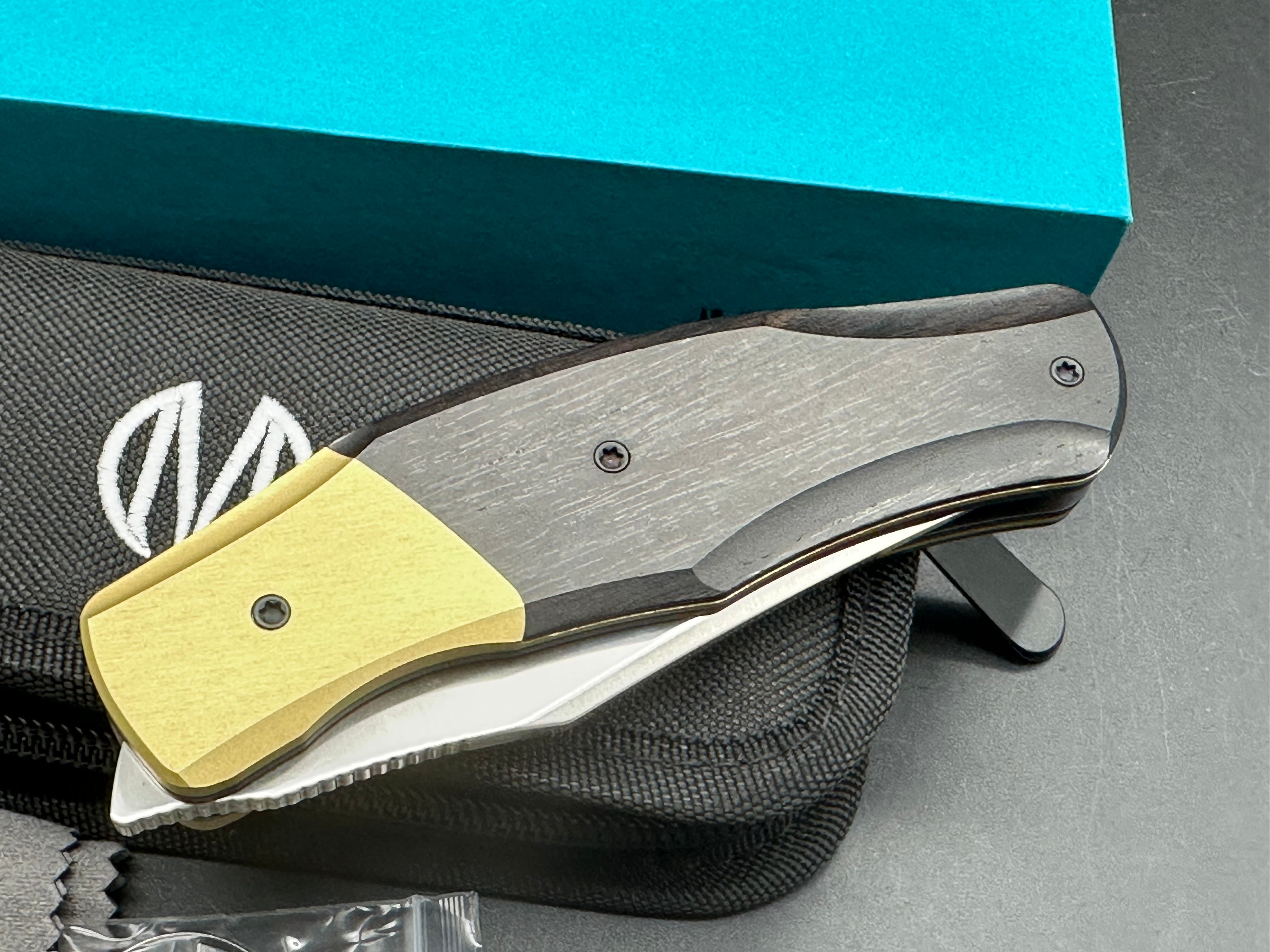 Molsect OLDFASHIONED -SLD STEEL LINER LOCK POCKET KNIFE BRASS FINISH ALUMINUM + EBONY WOOD