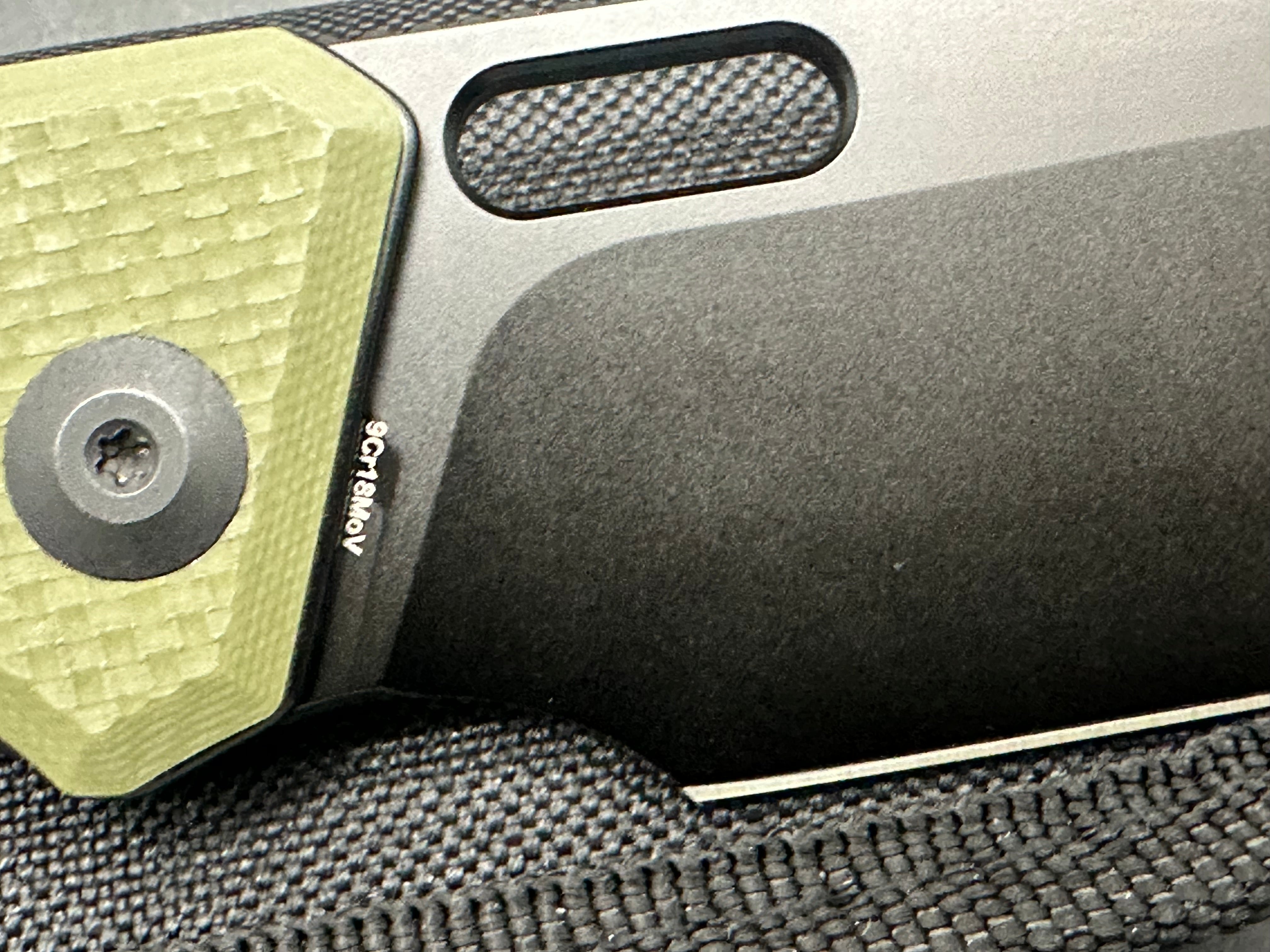 SENCUT GLIDESTRIKE FOLDING KNIFE COARSE OD GREEN G10 HANDLE 9CR18MOV CLIP POINT PLAIN BLACK BLADE