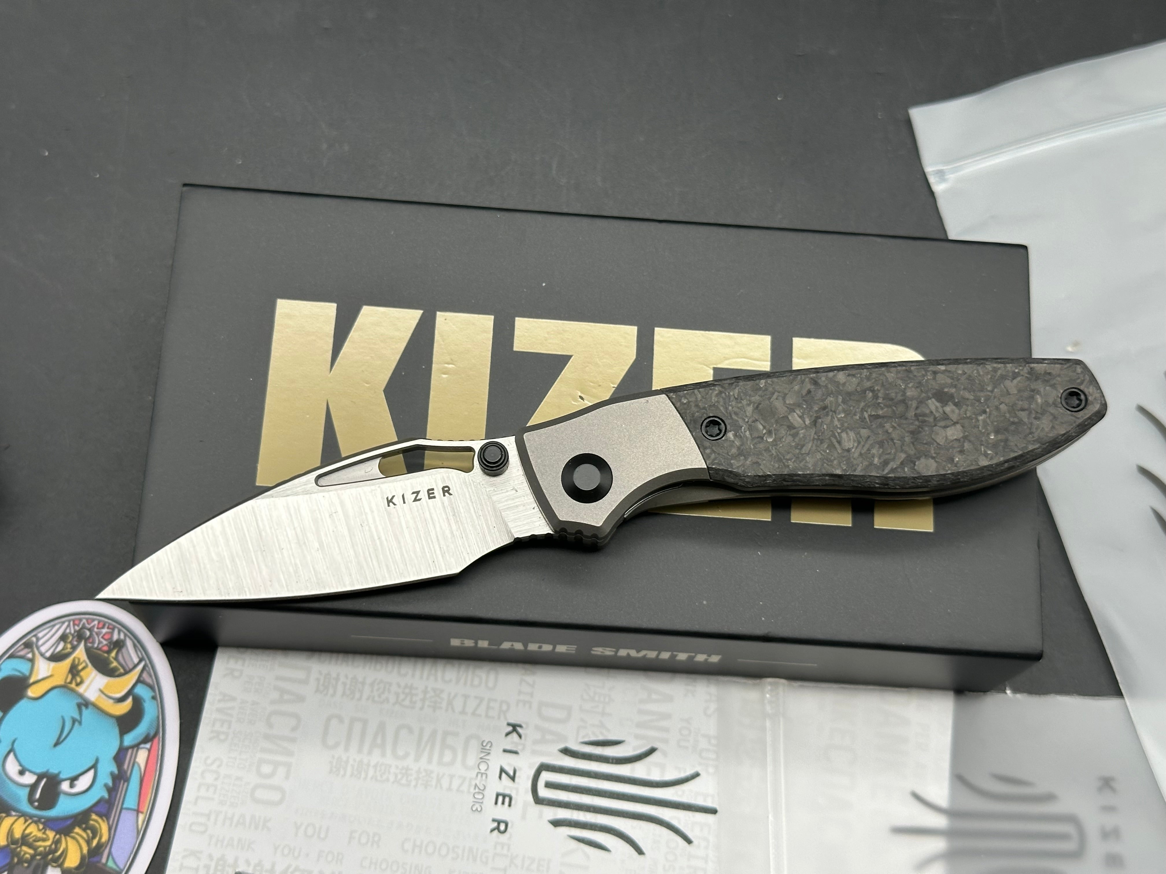 Kizer SHRIKE | S45VN | TITANIUM & CARBON FIBER | FRONT FLIPPER