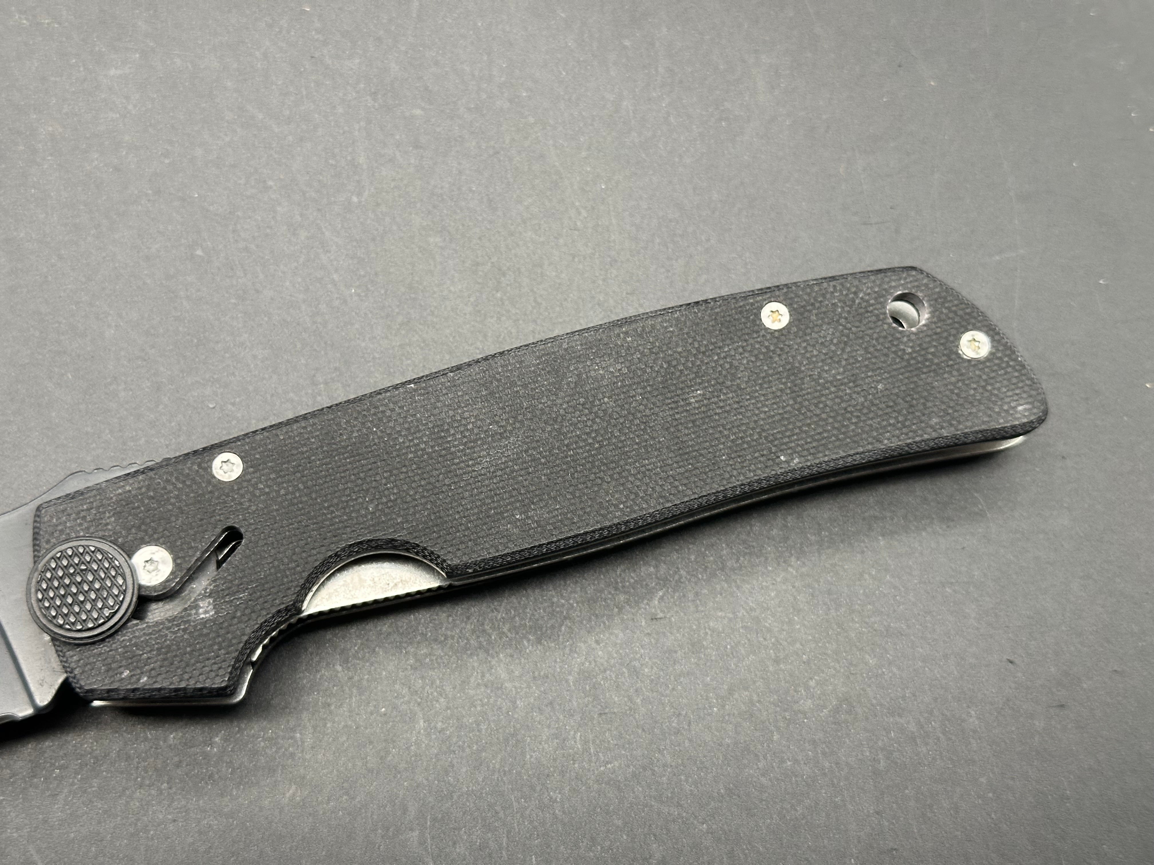 Camillus Cuda Black G10 handle w/AUS-8 blade